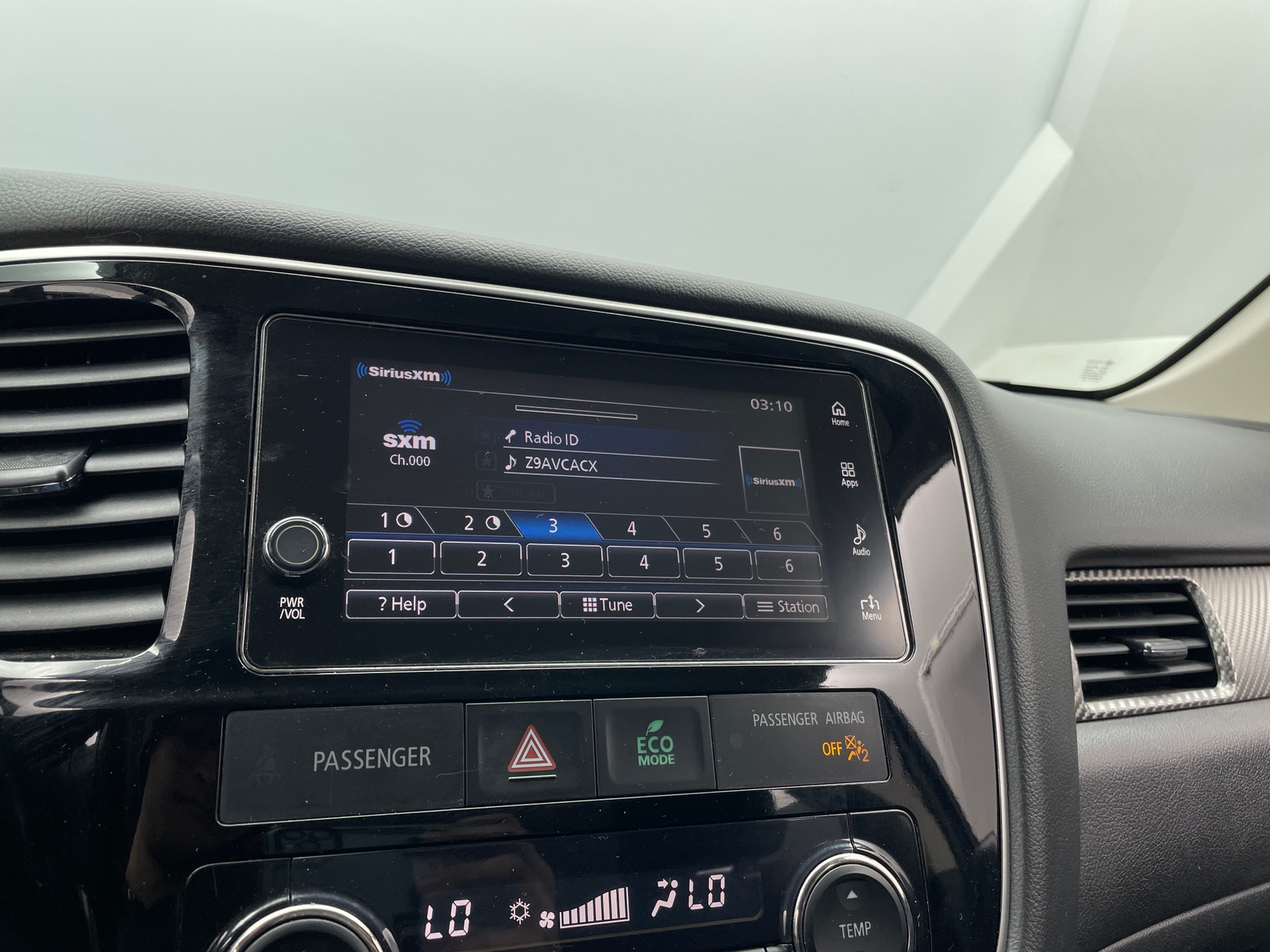 Thumbnail: 2018 Mitsubishi Outlander - 4