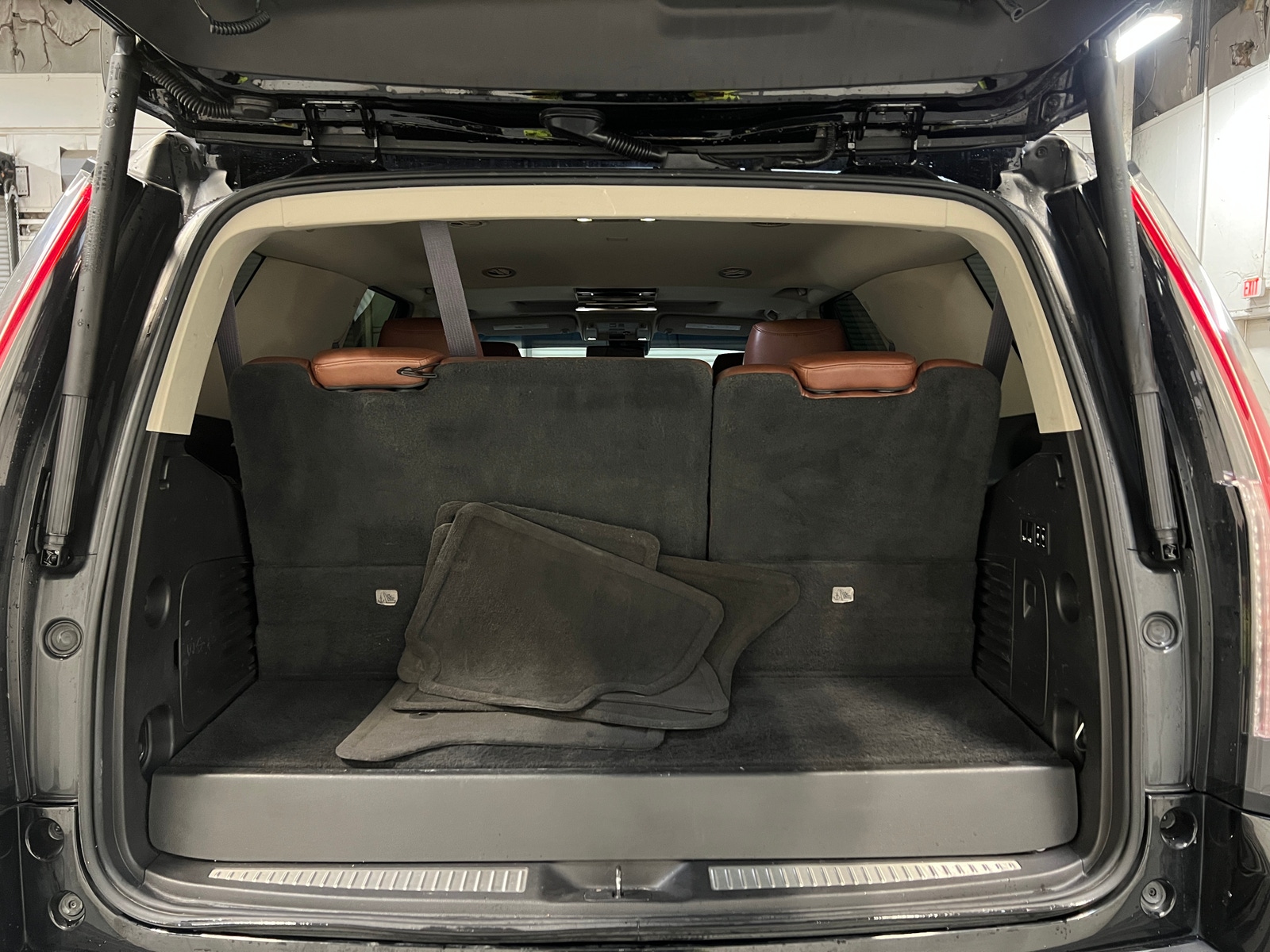 Thumbnail: 2015 Cadillac Escalade - 6