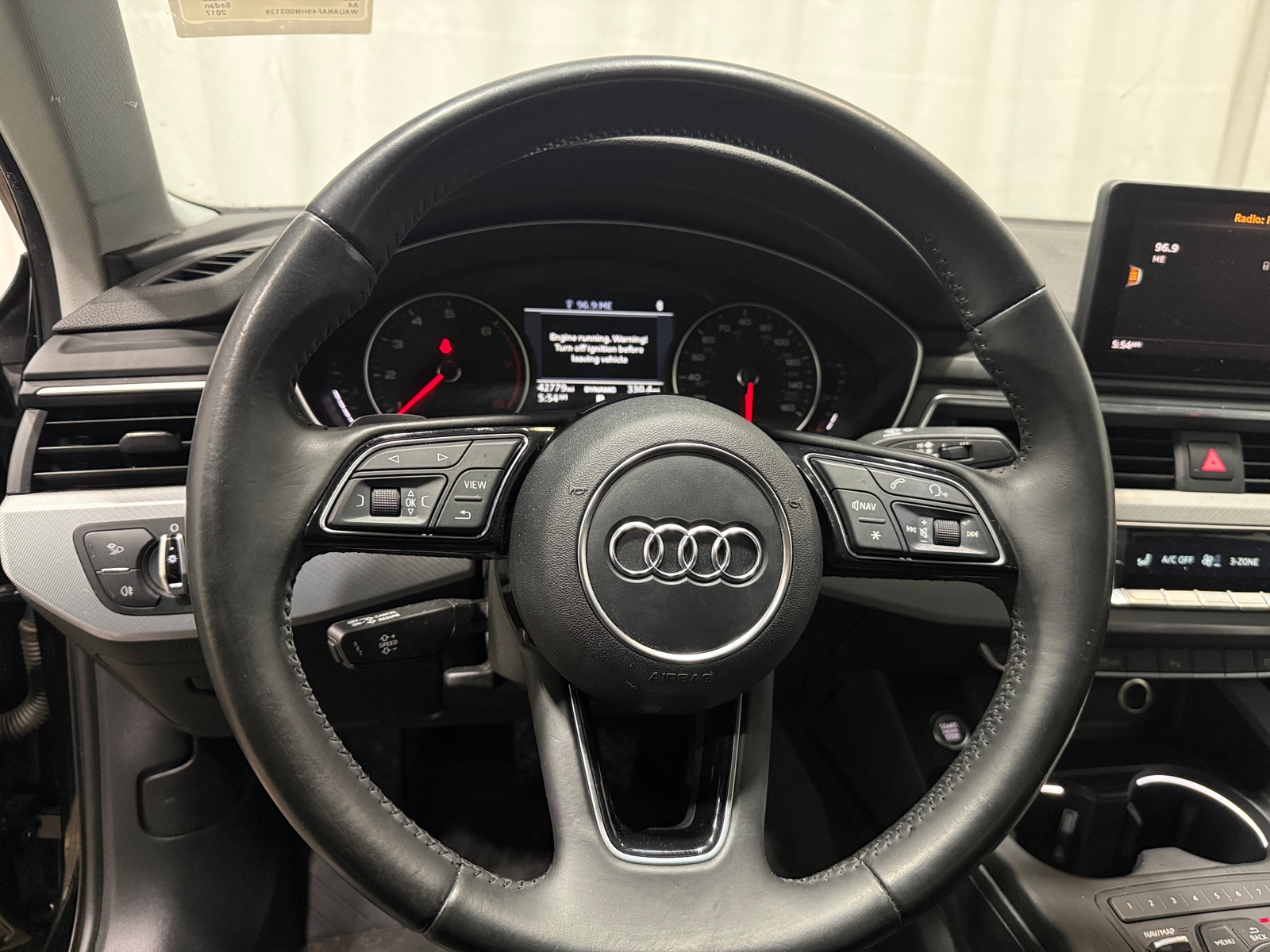 Thumbnail: 2017 Audi A4 - 4