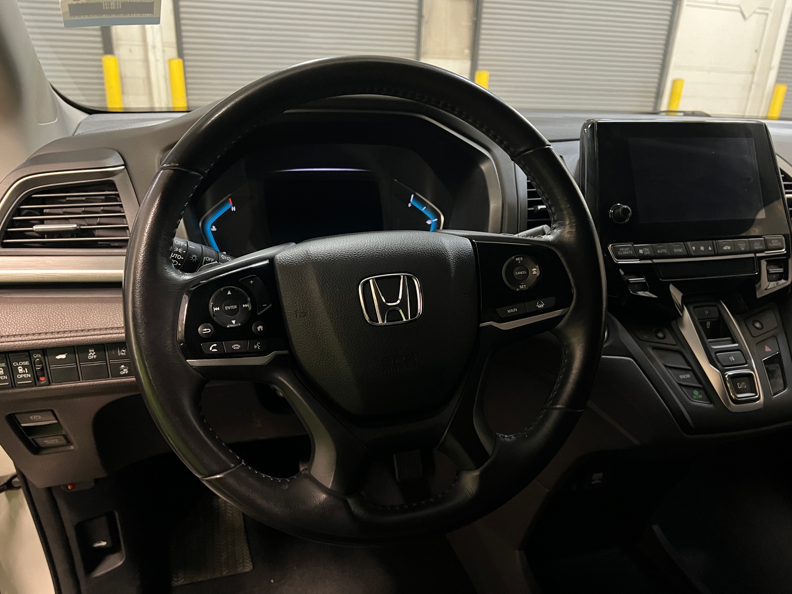 Thumbnail: 2018 Honda Odyssey - 4