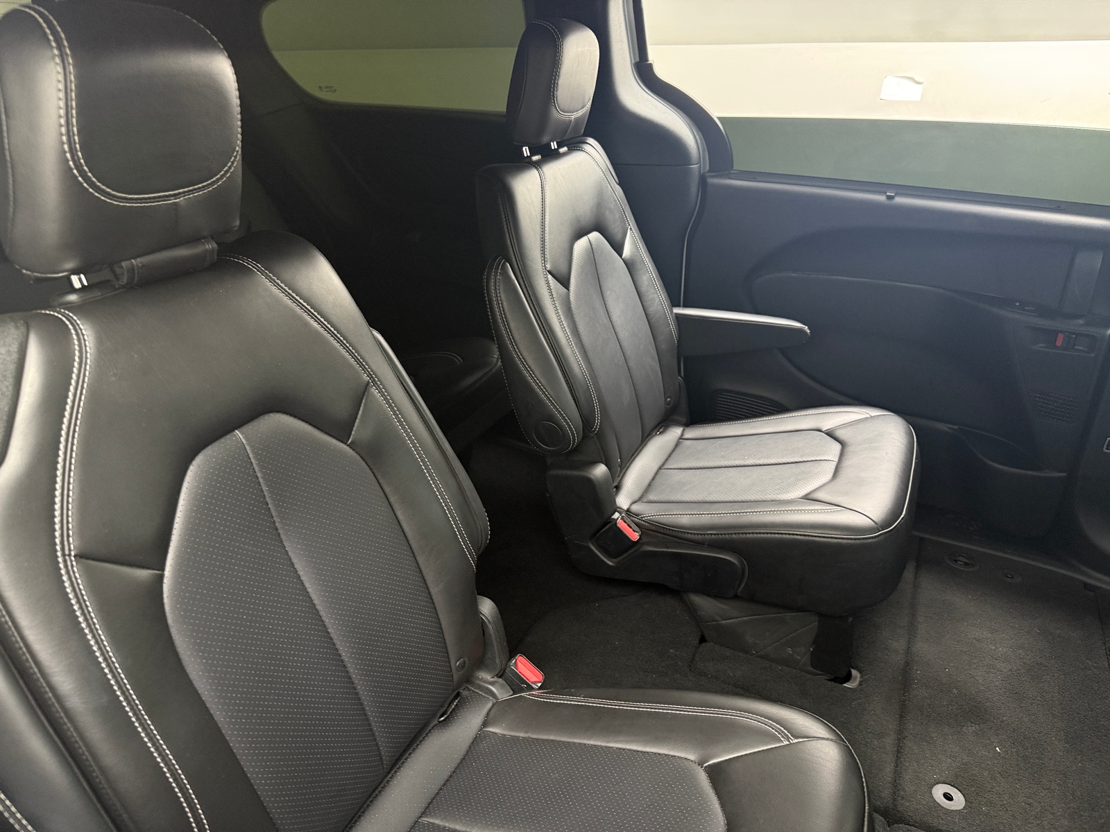 Thumbnail: 2024 Chrysler Pacifica - 5