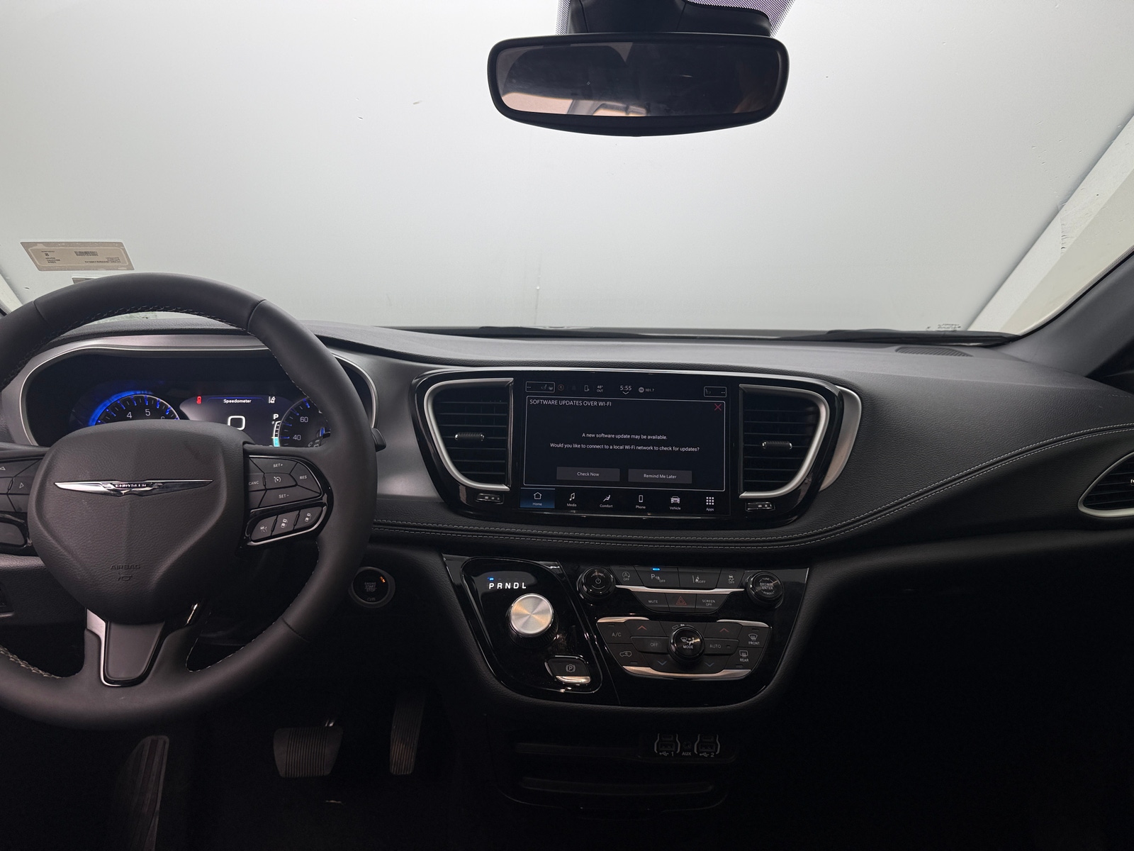 Thumbnail: 2024 Chrysler Pacifica - 2