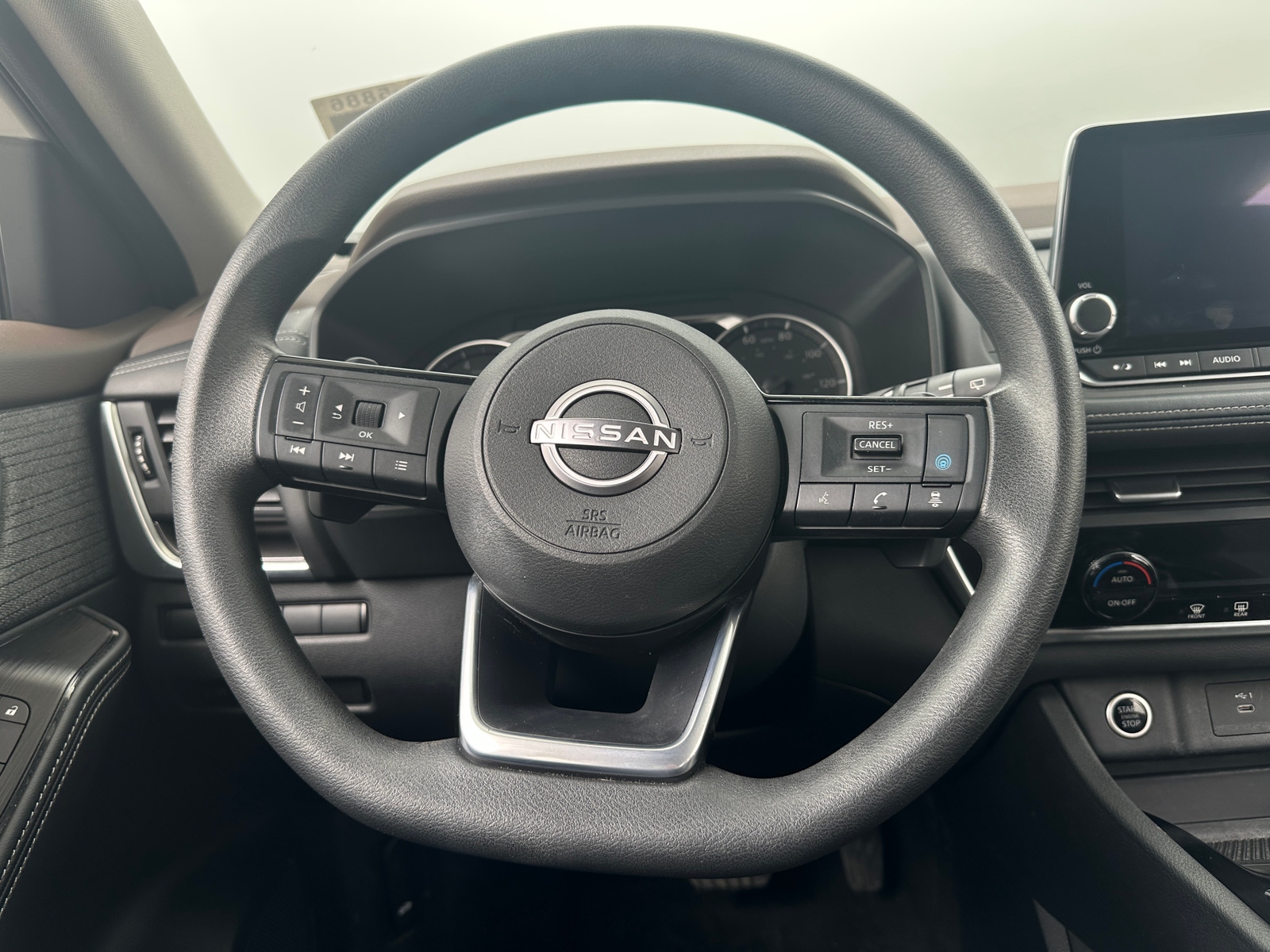 Thumbnail: 2023 Nissan Rogue - 5