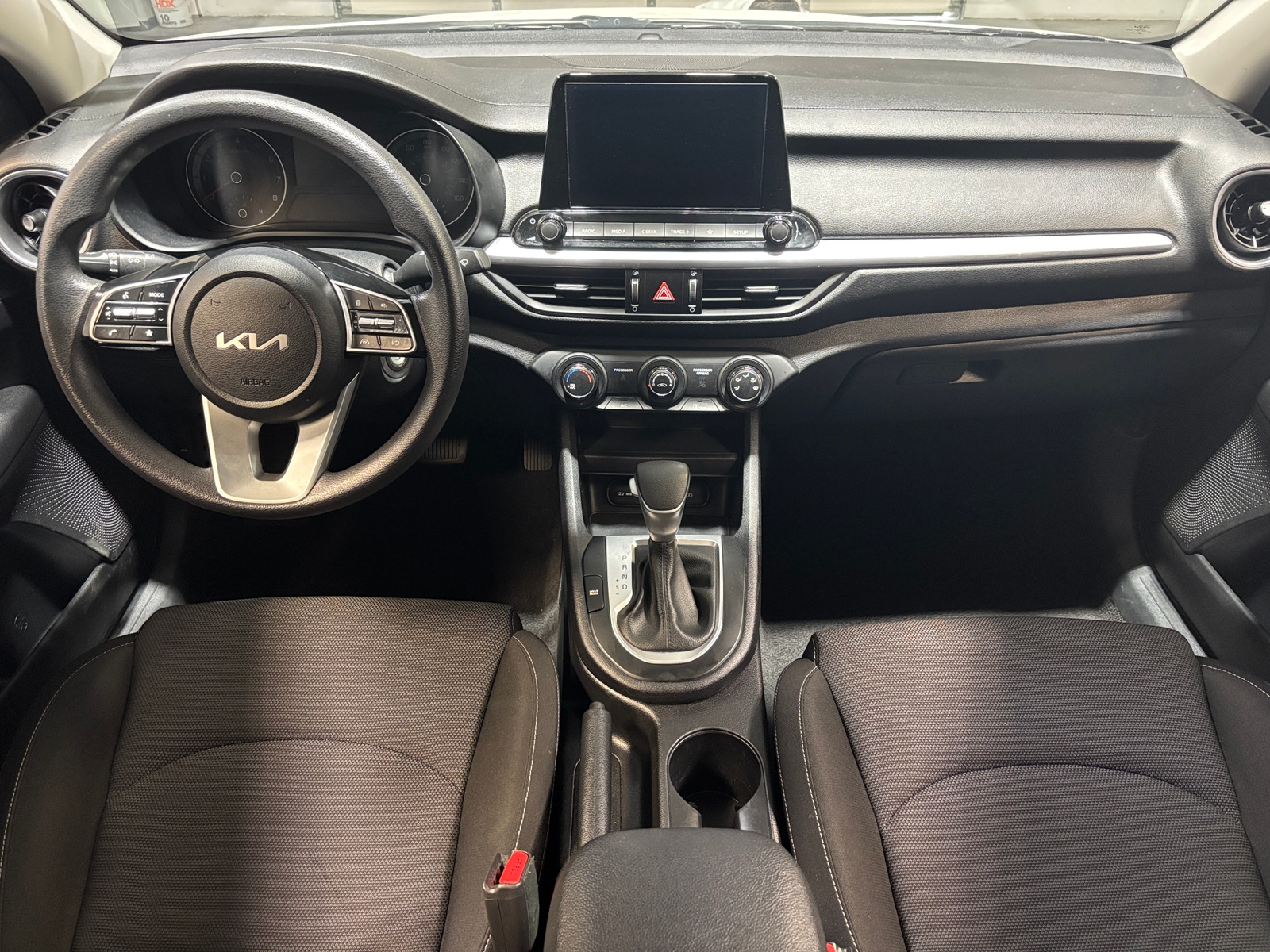 Thumbnail: 2024 Kia Forte - 3