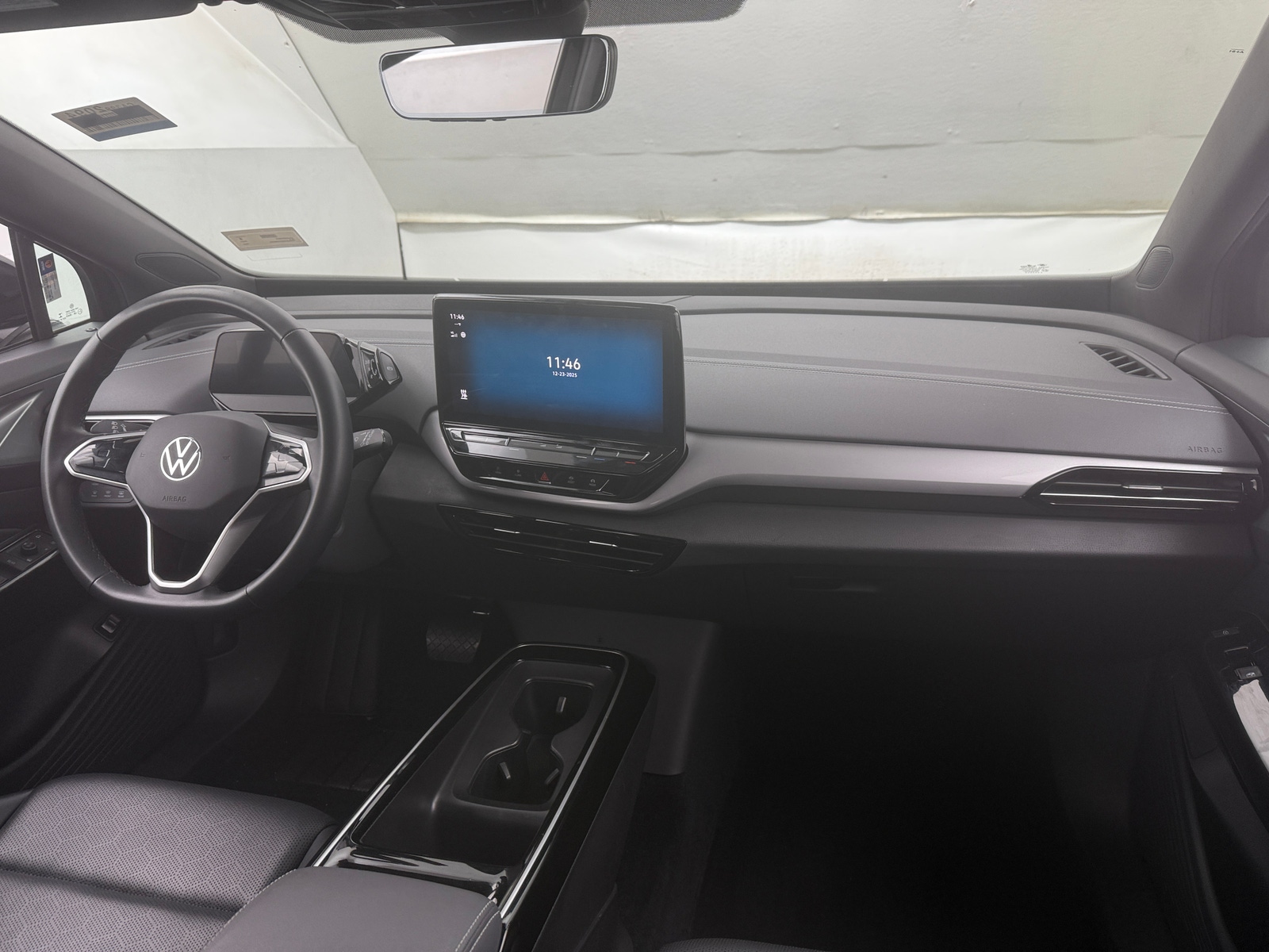 Thumbnail: 2023 Volkswagen ID.4 - 2