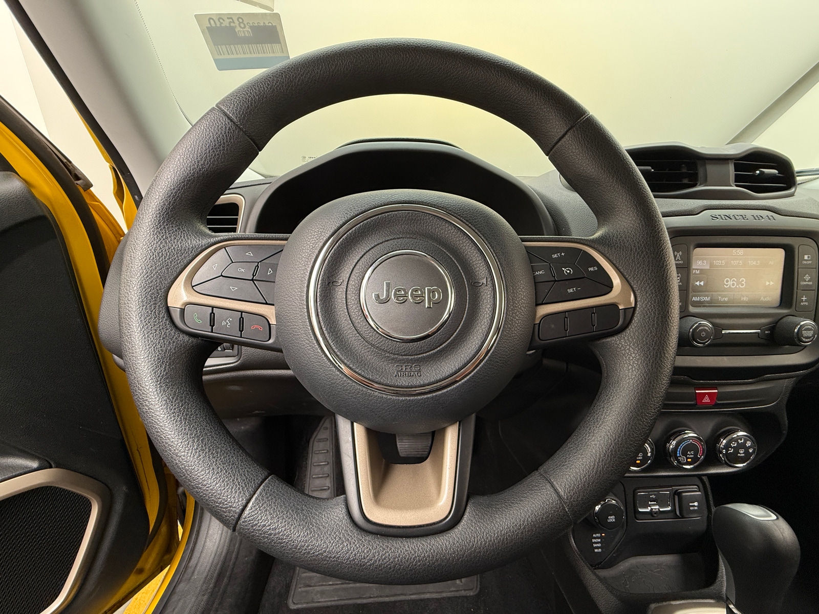 Thumbnail: 2017 Jeep Renegade - 5