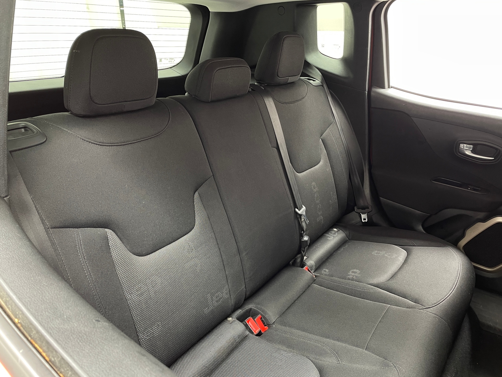 Thumbnail: 2017 Jeep Renegade - 6