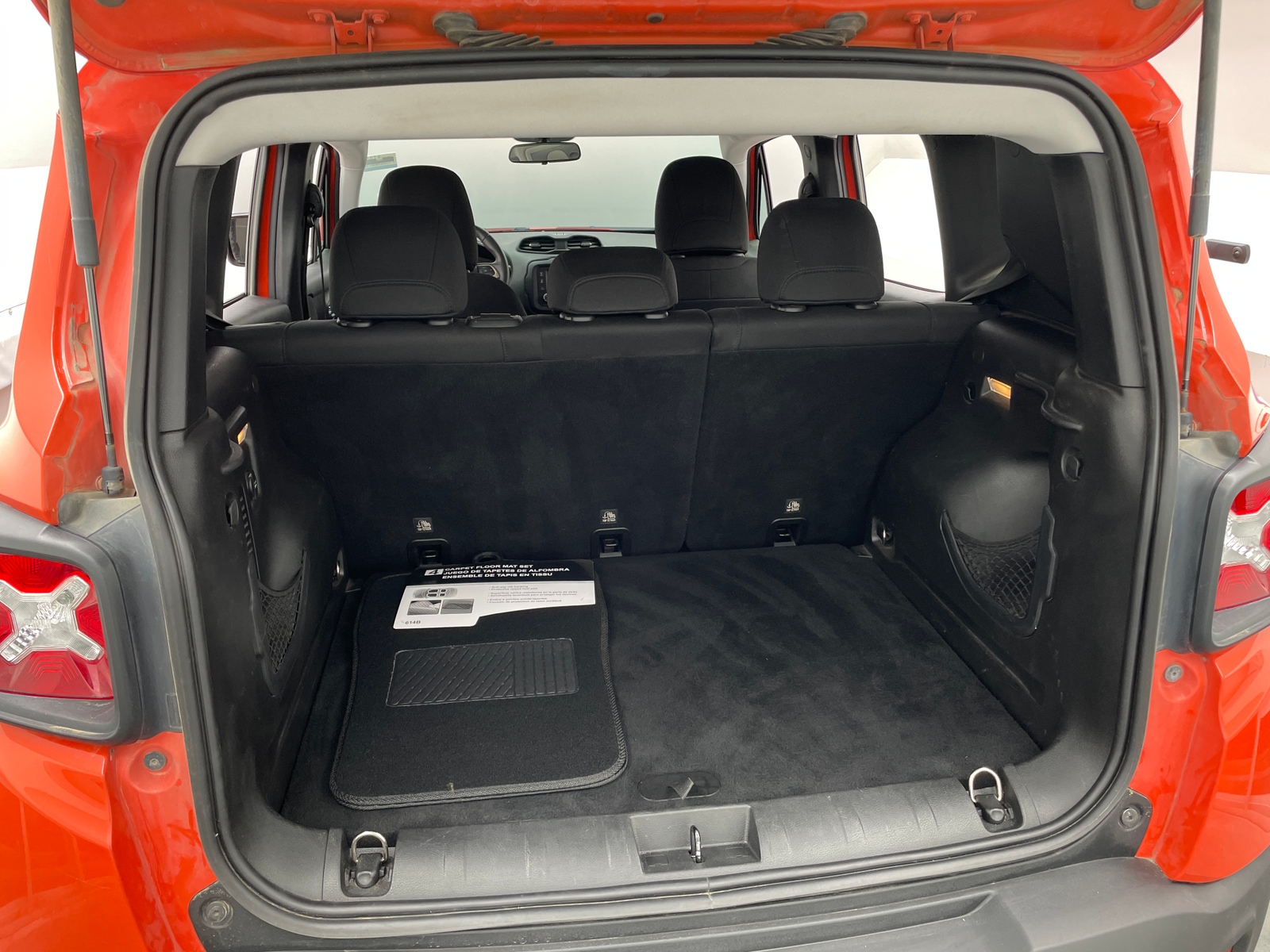 Thumbnail: 2017 Jeep Renegade - 7