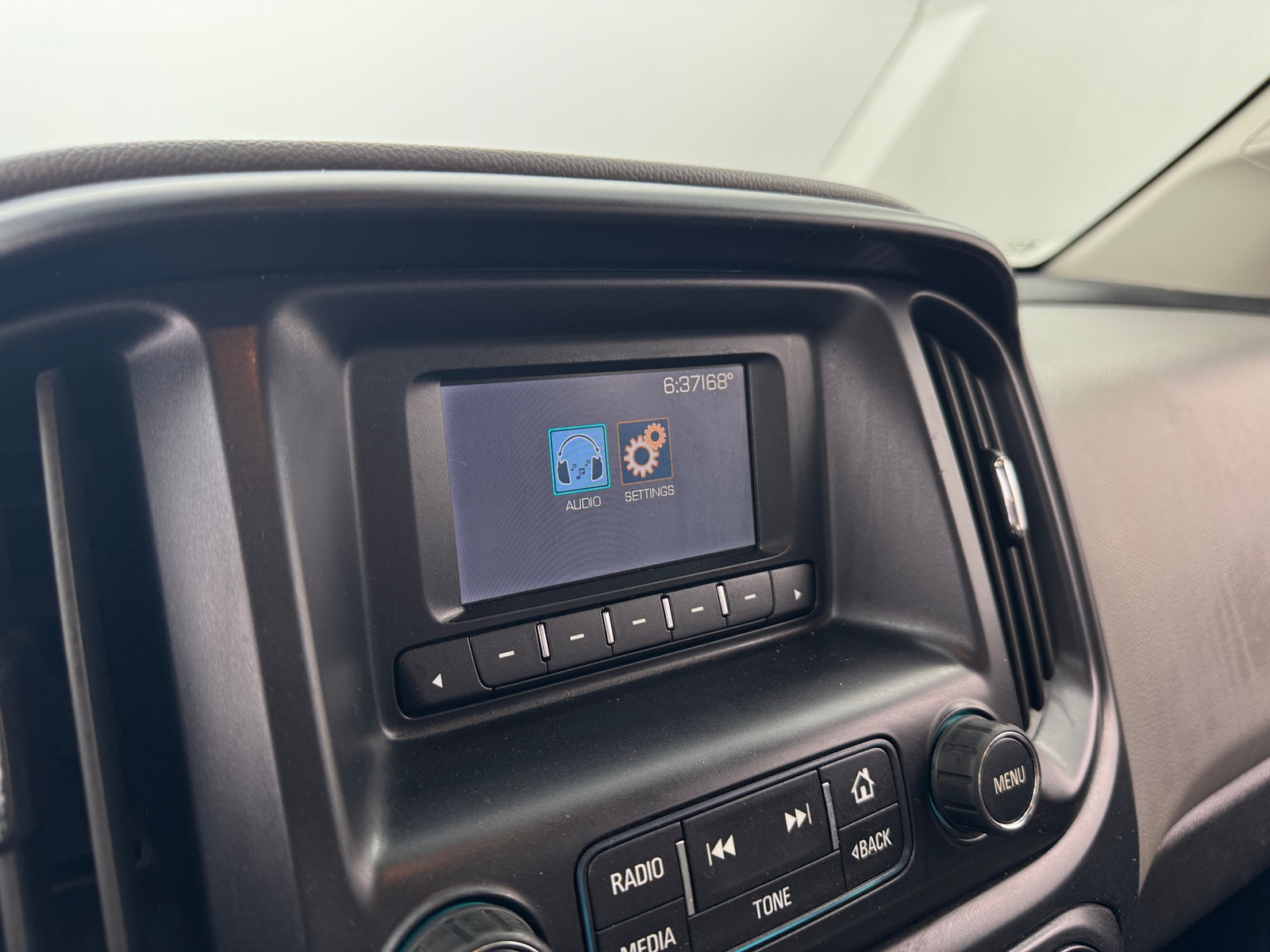 Thumbnail: 2015 Chevrolet Colorado - 4