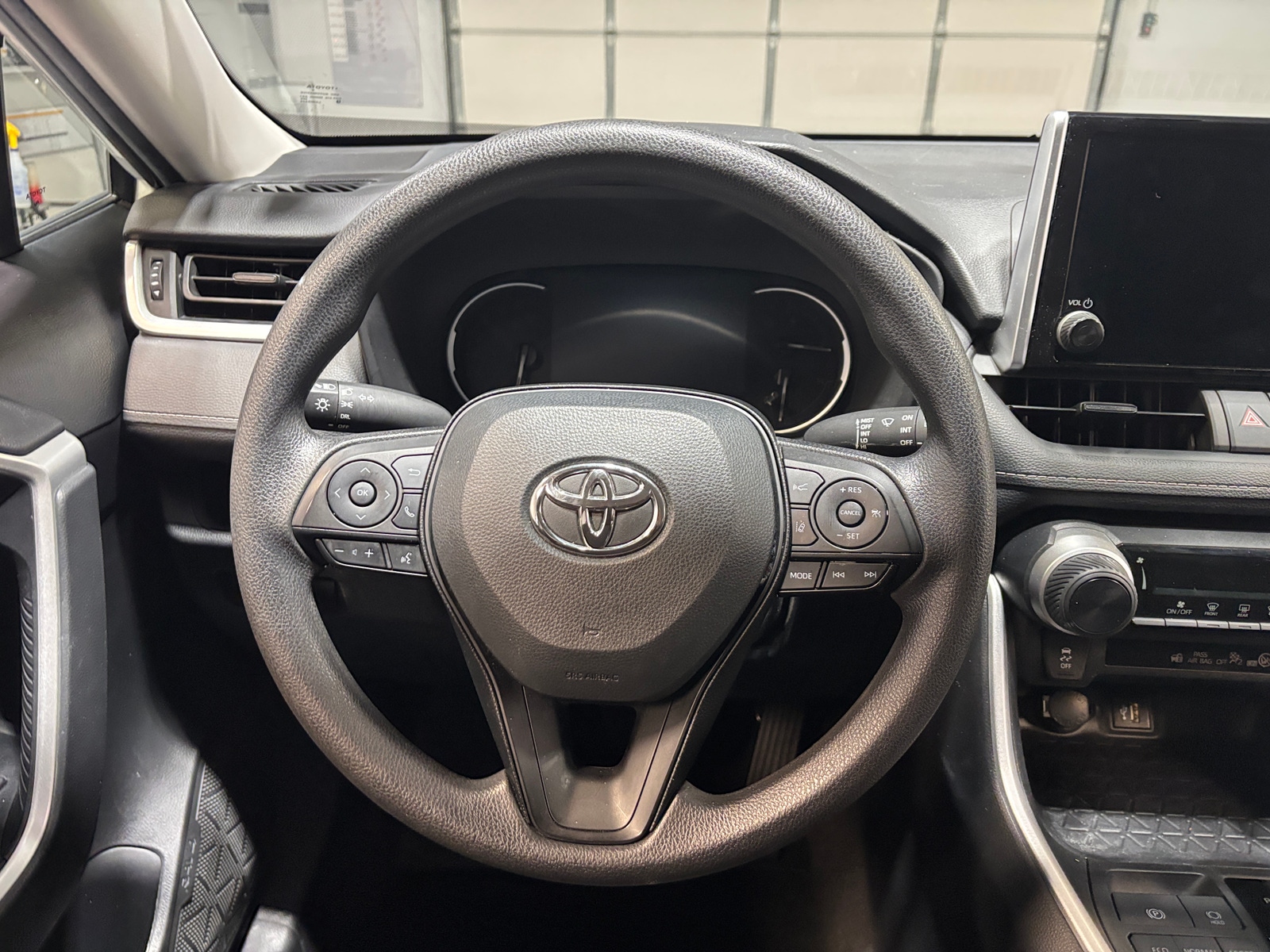 Thumbnail: 2024 Toyota RAV4 - 5