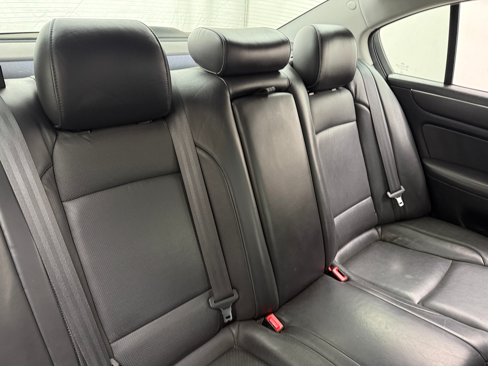 Thumbnail: 2011 Hyundai Genesis - 5