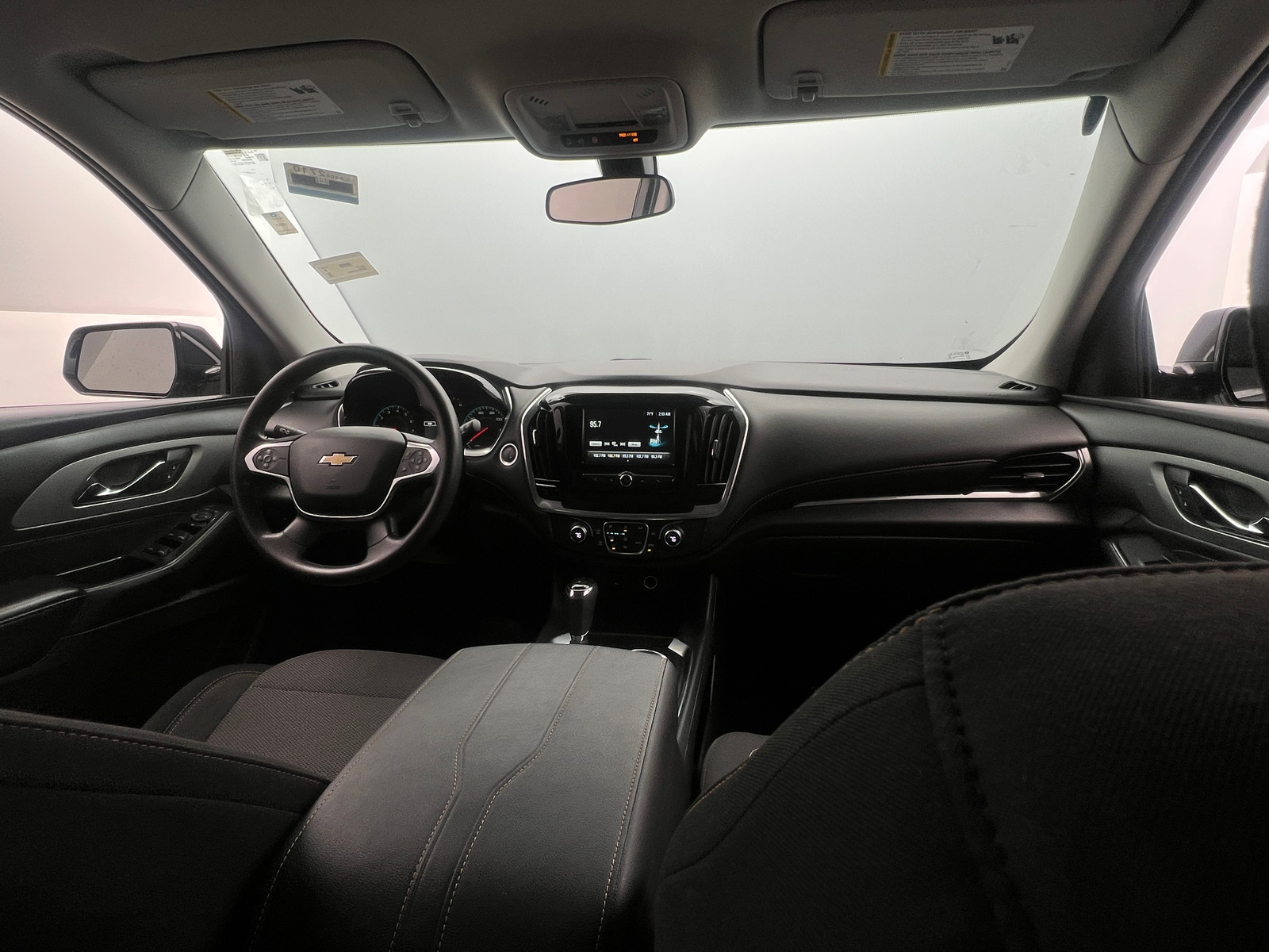 Thumbnail: 2018 Chevrolet Traverse - 3