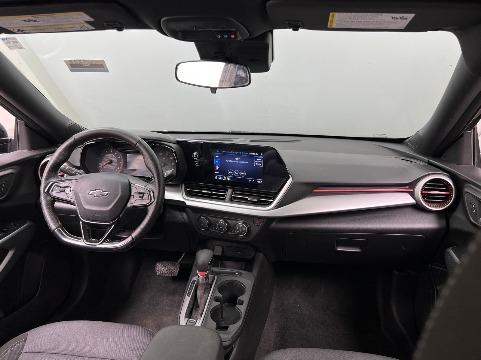 Thumbnail: 2024 Chevrolet Trax - 3