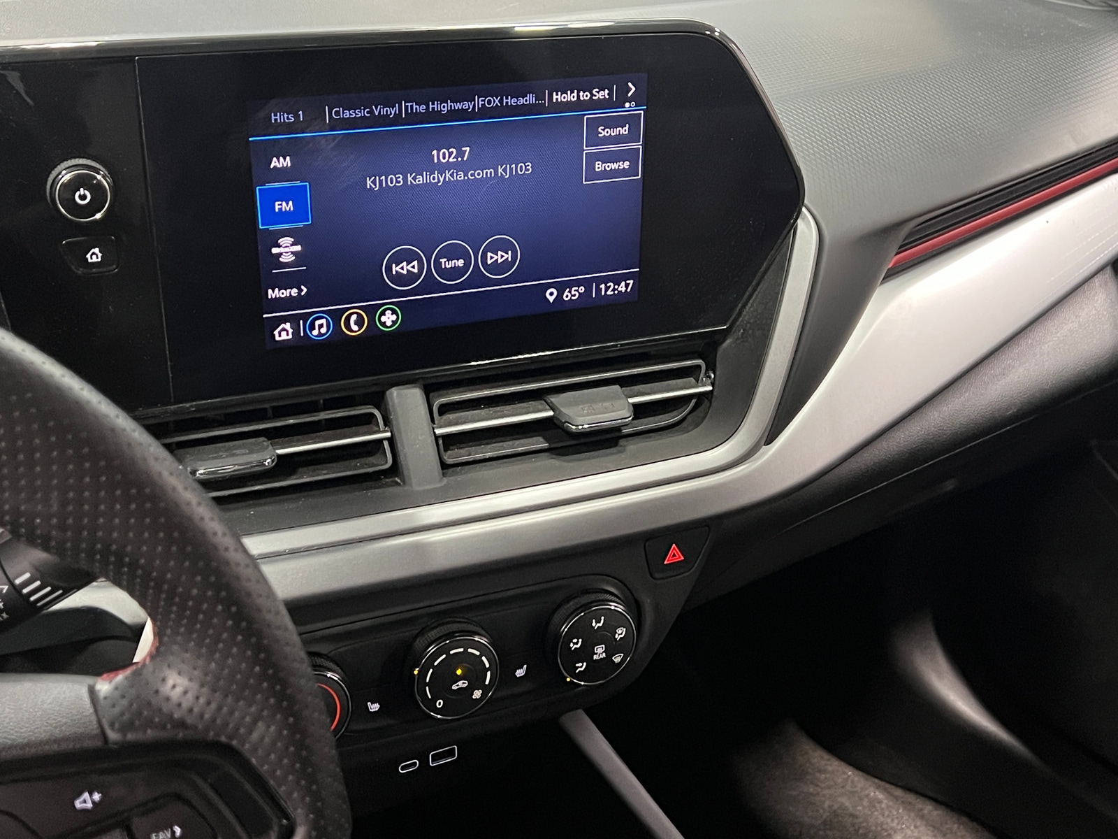 Thumbnail: 2024 Chevrolet Trax - 4