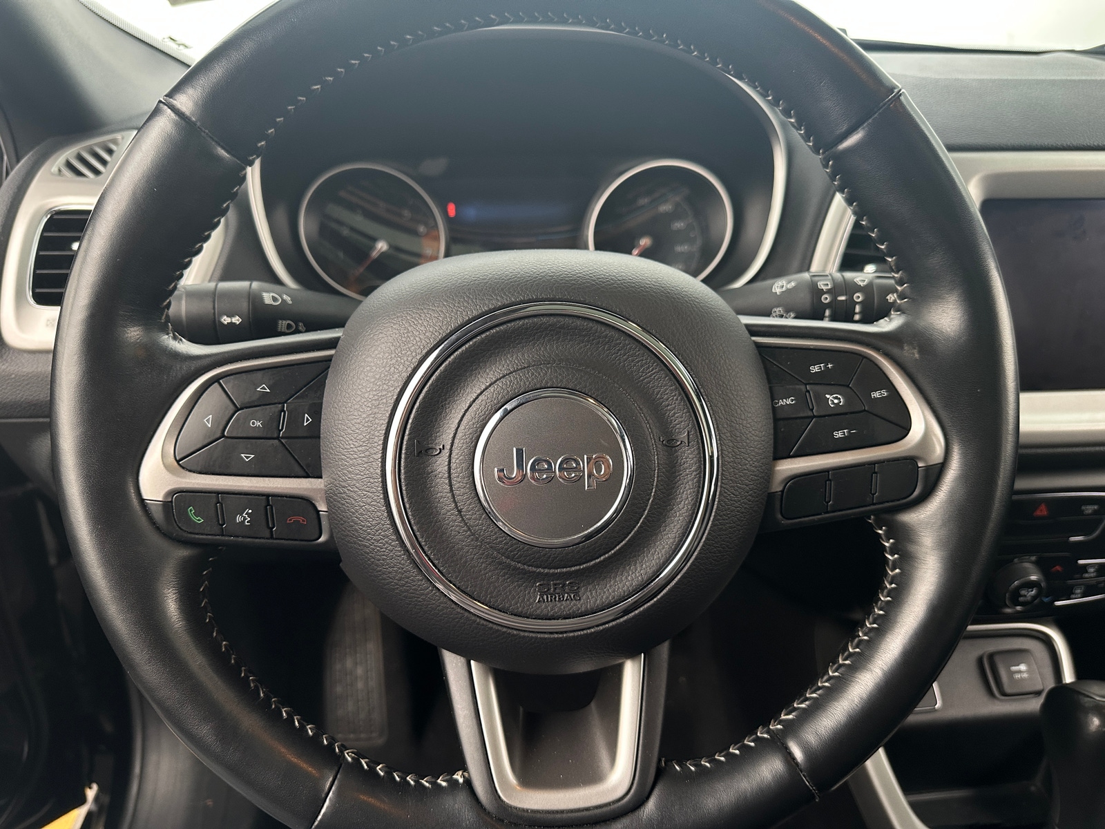 Thumbnail: 2021 Jeep Compass - 4