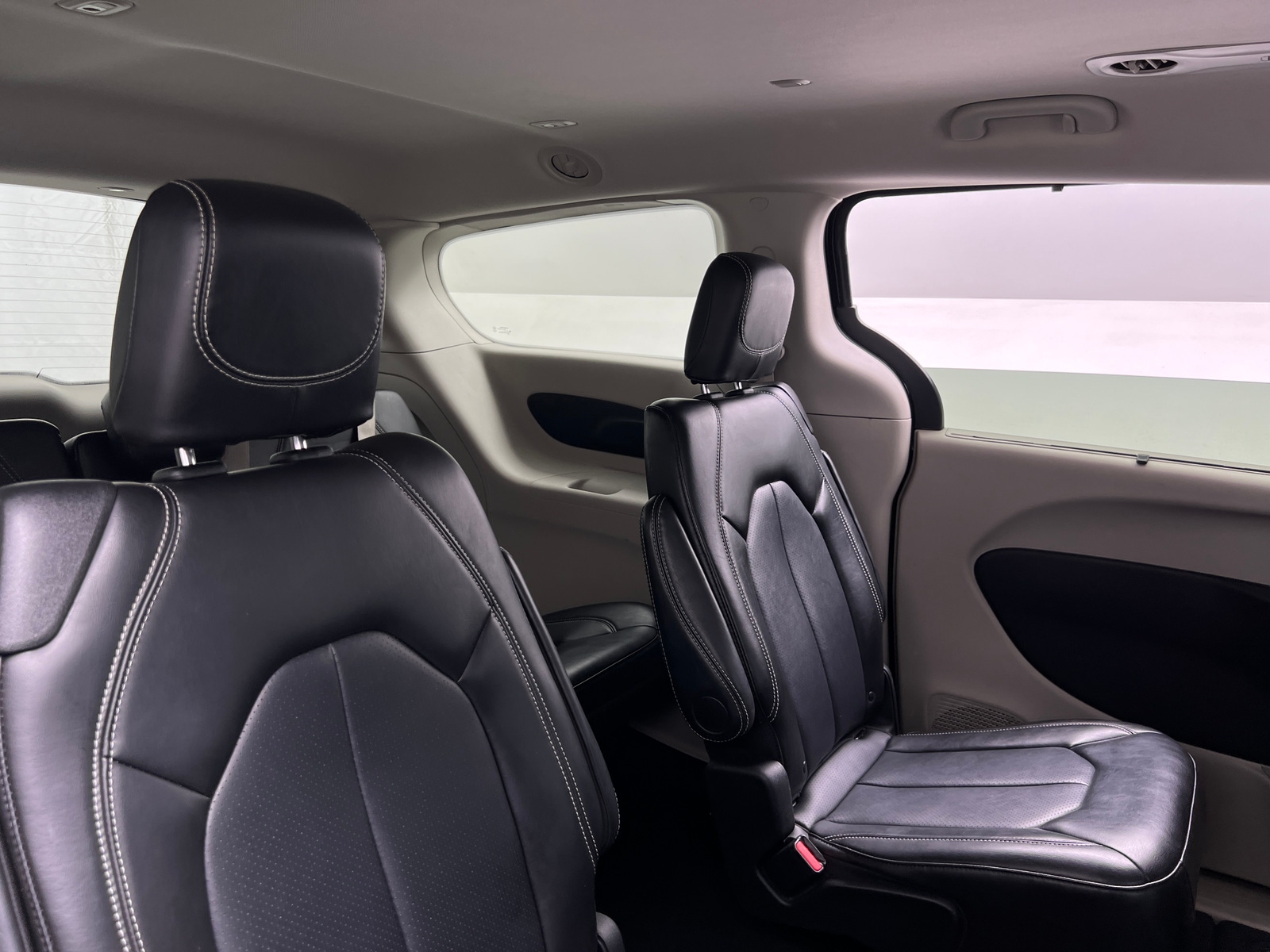 Thumbnail: 2024 Chrysler Pacifica - 6