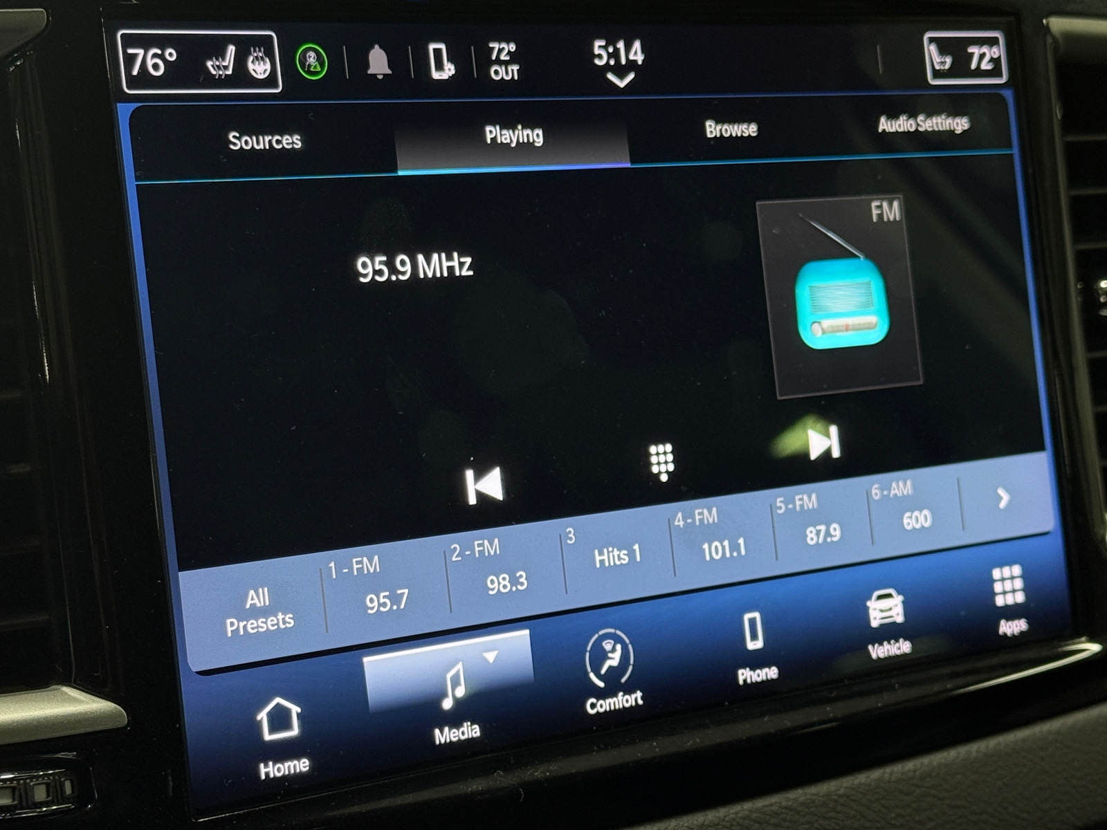 Thumbnail: 2024 Chrysler Pacifica - 4