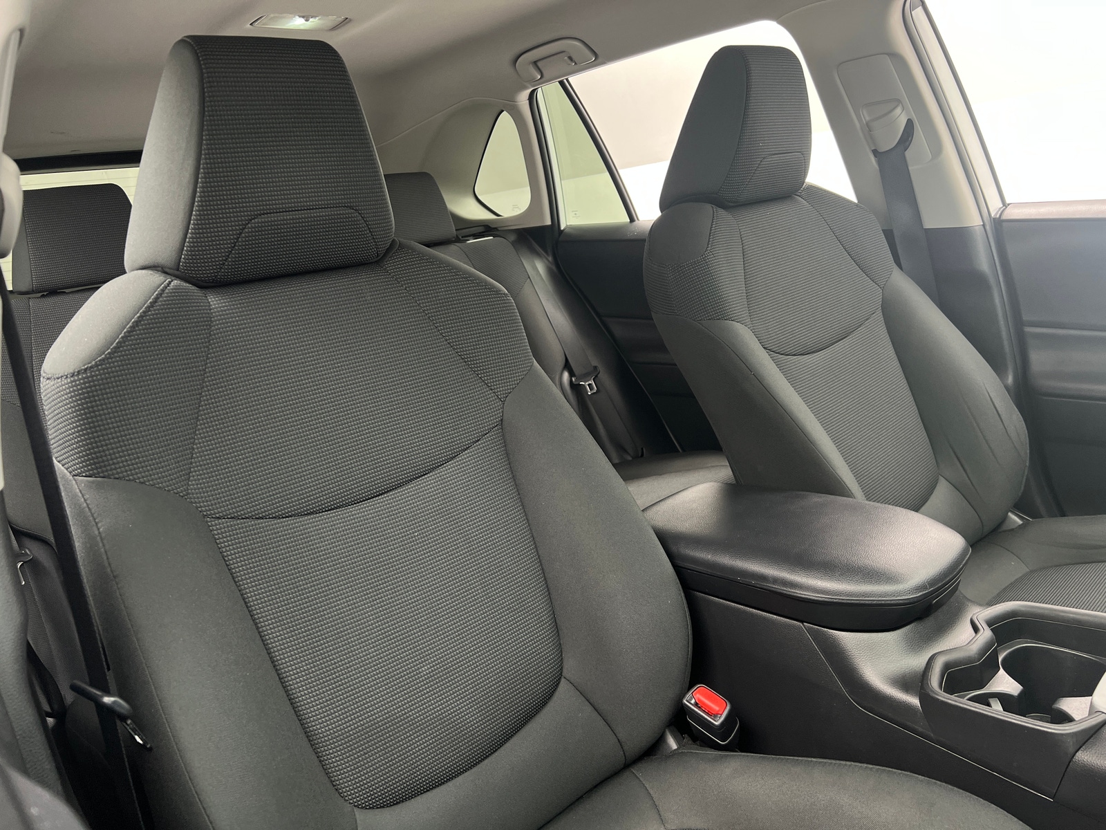 Thumbnail: 2020 Toyota RAV4 - 2