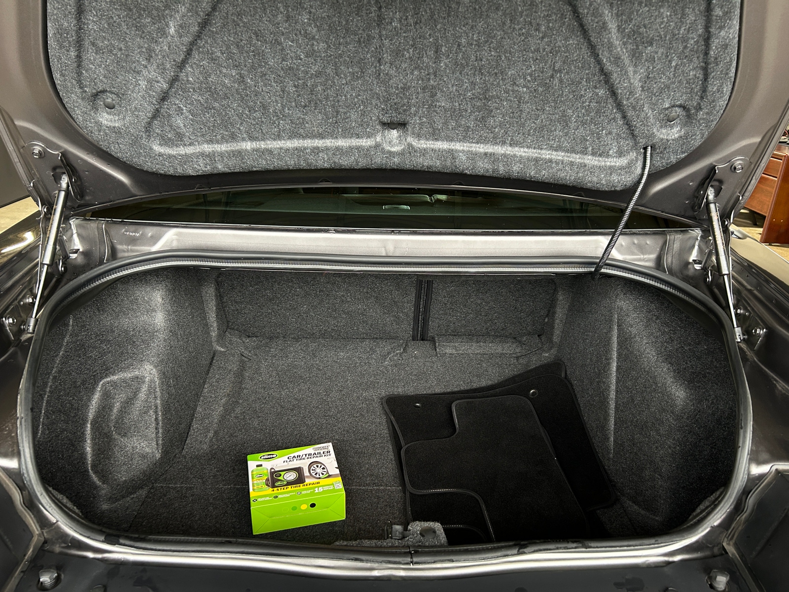 Thumbnail: 2021 Dodge Challenger - 4