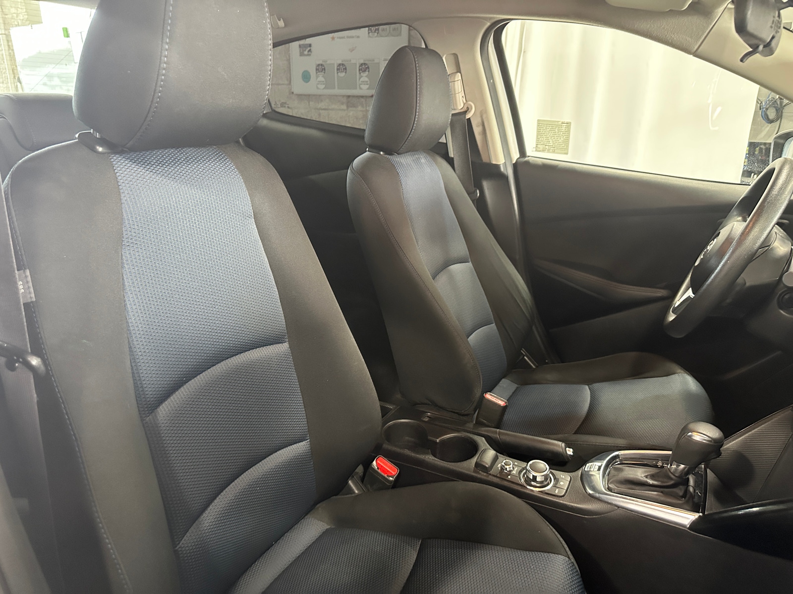 Thumbnail: 2017 Toyota Yaris iA - 2