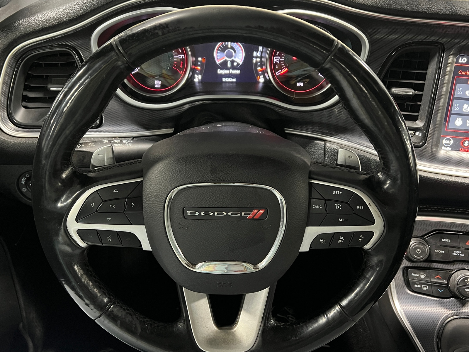 Thumbnail: 2018 Dodge Challenger - 3