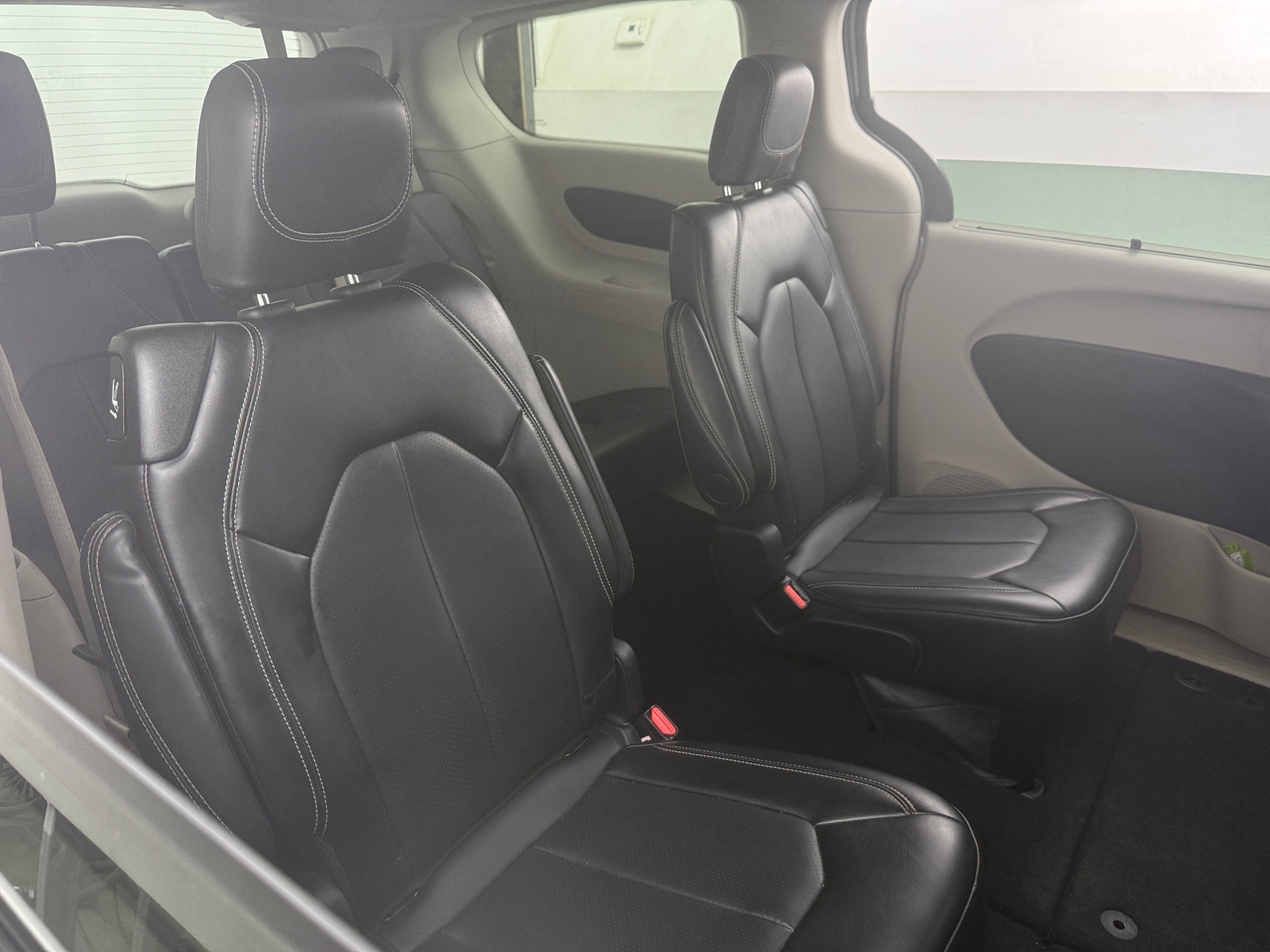 Thumbnail: 2024 Chrysler Pacifica - 5