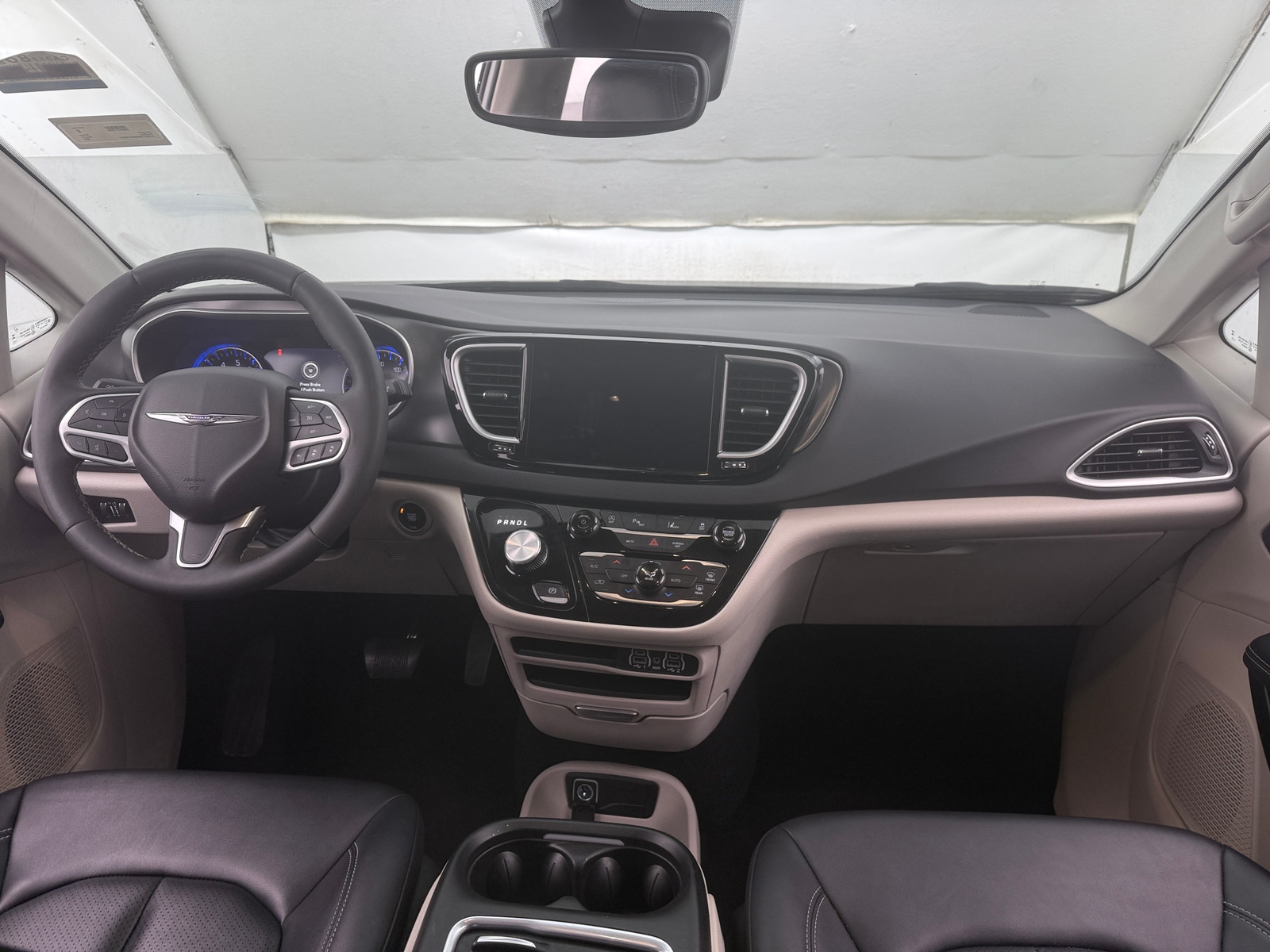 Thumbnail: 2024 Chrysler Pacifica - 2