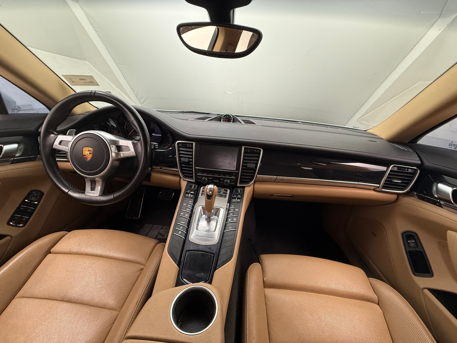 Thumbnail: 2016 Porsche Panamera - 2