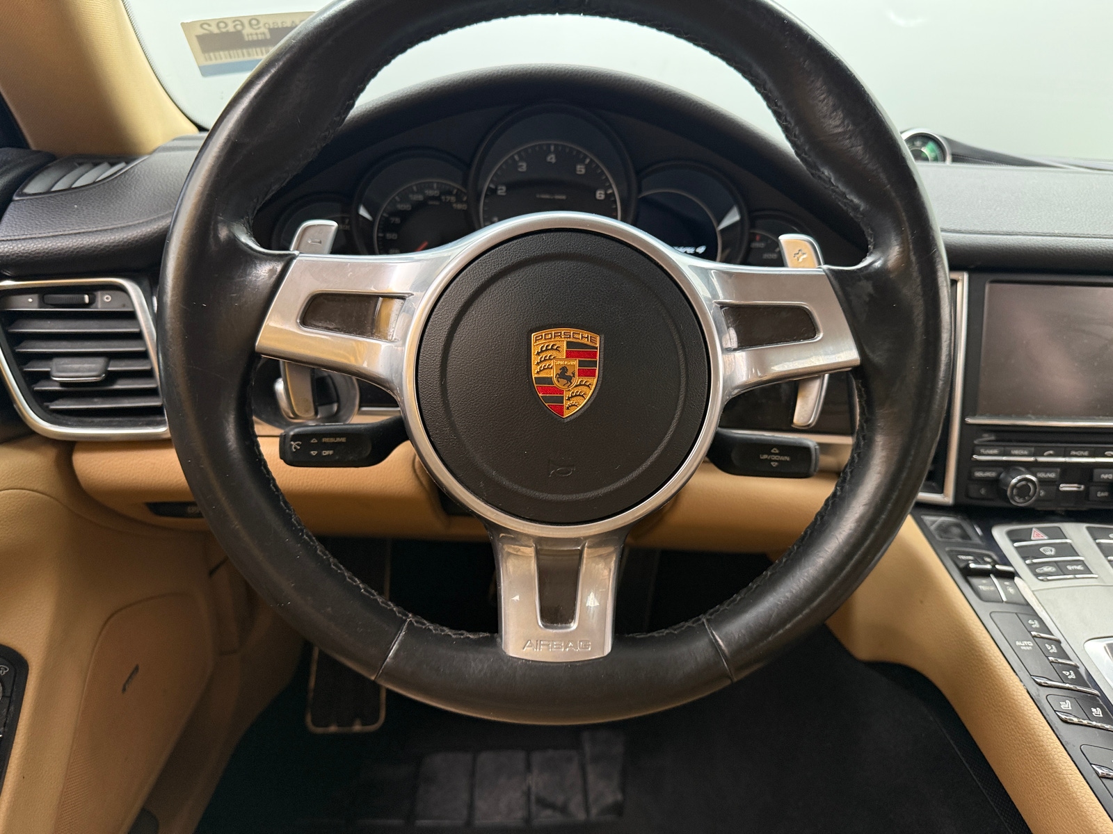 Thumbnail: 2016 Porsche Panamera - 4