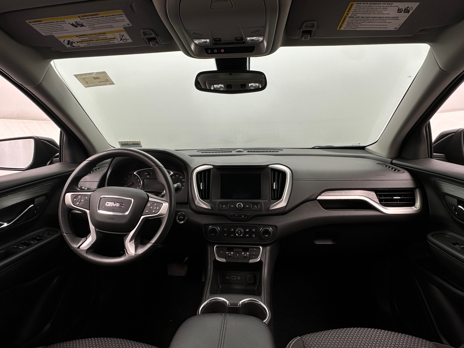 Thumbnail: 2022 GMC Terrain - 3