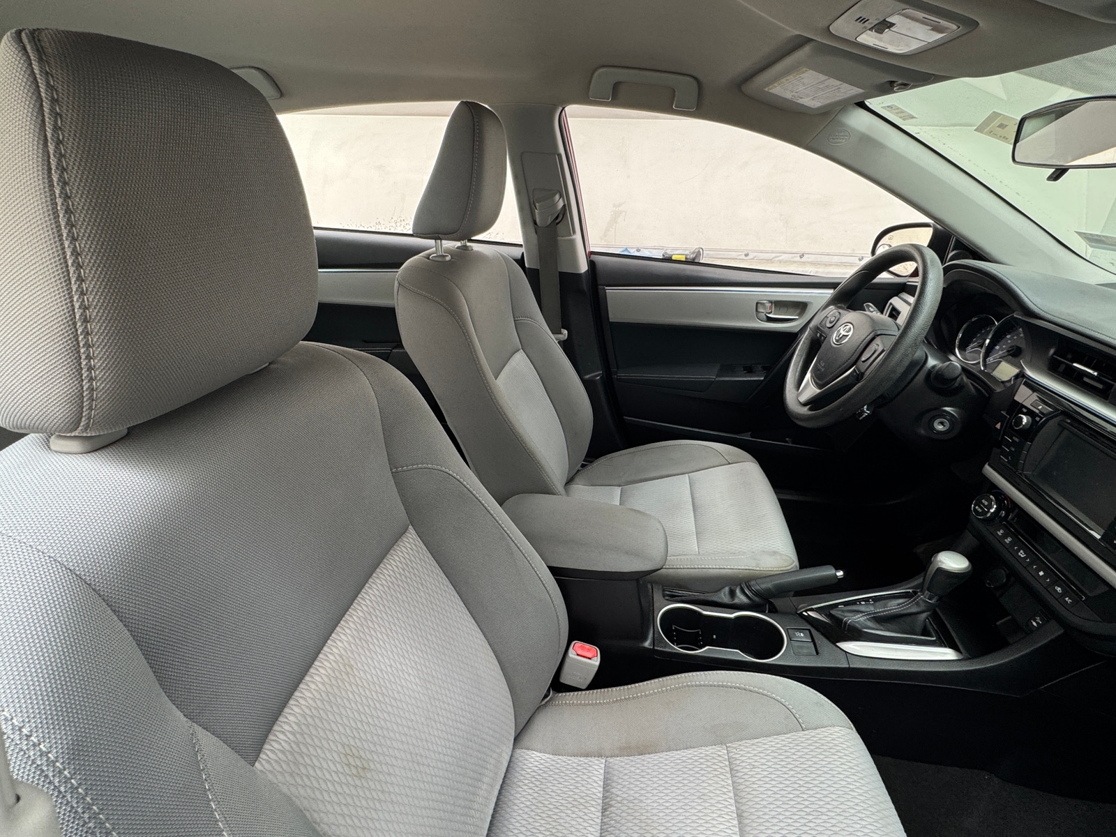 Thumbnail: 2015 Toyota Corolla - 2