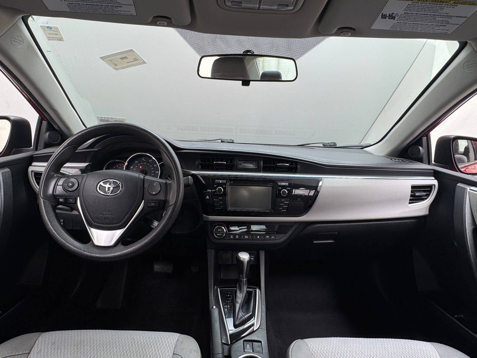 Thumbnail: 2015 Toyota Corolla - 3