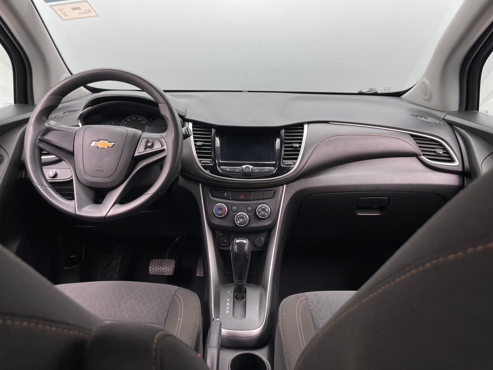 Thumbnail: 2018 Chevrolet Trax - 3