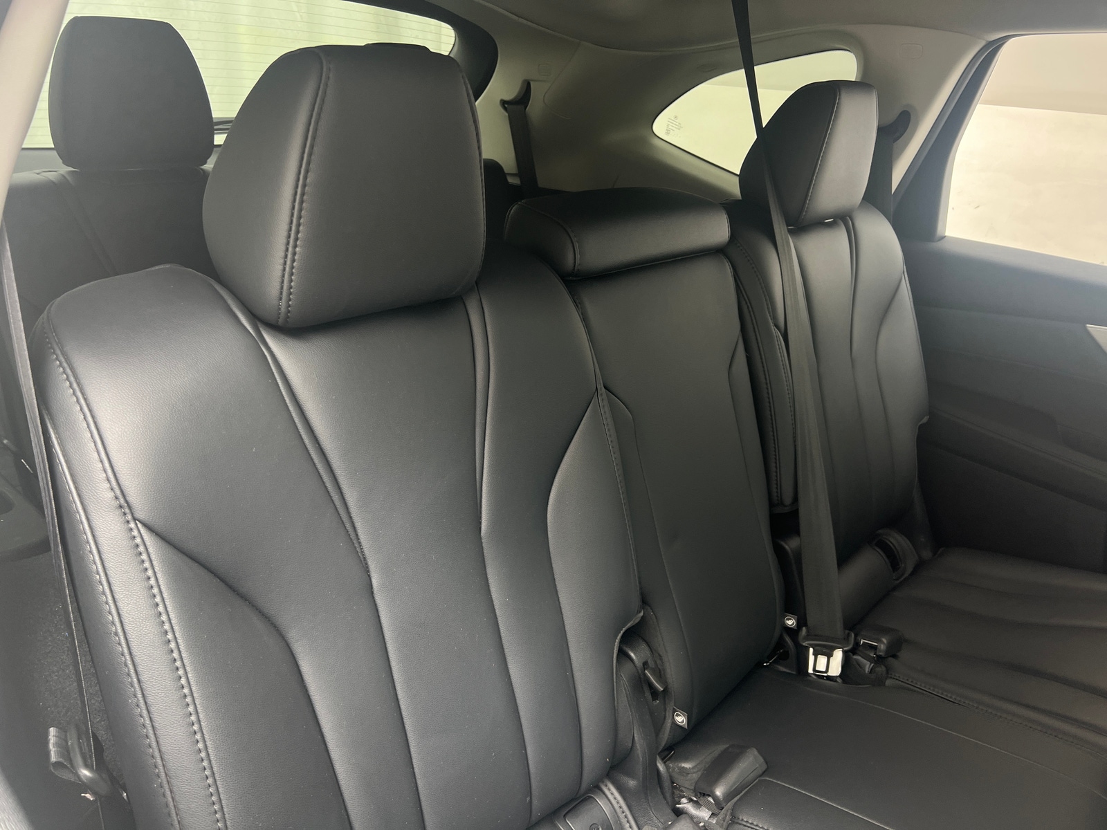 Thumbnail: 2023 Acura MDX - 5