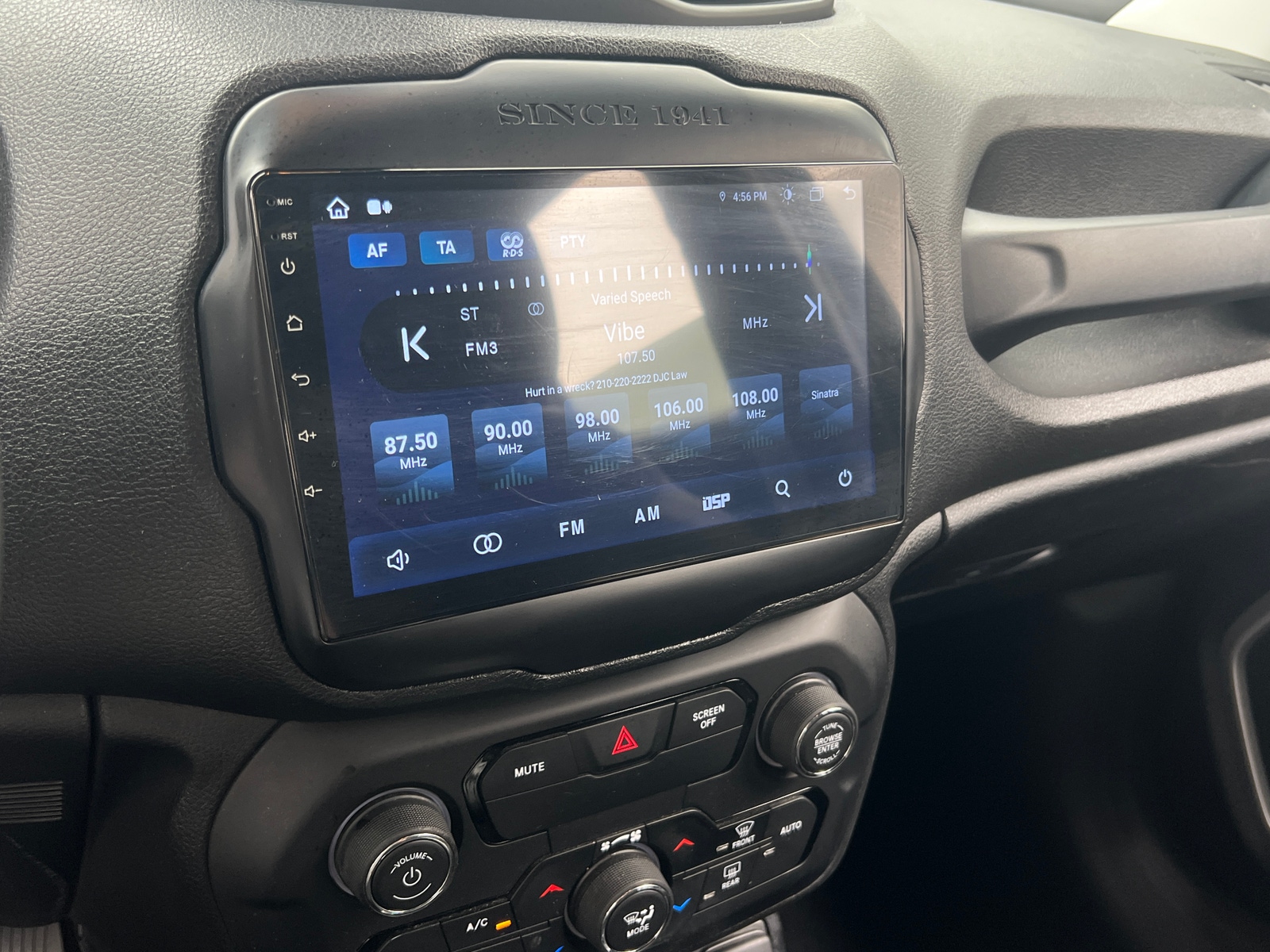 Thumbnail: 2018 Jeep Renegade - 4