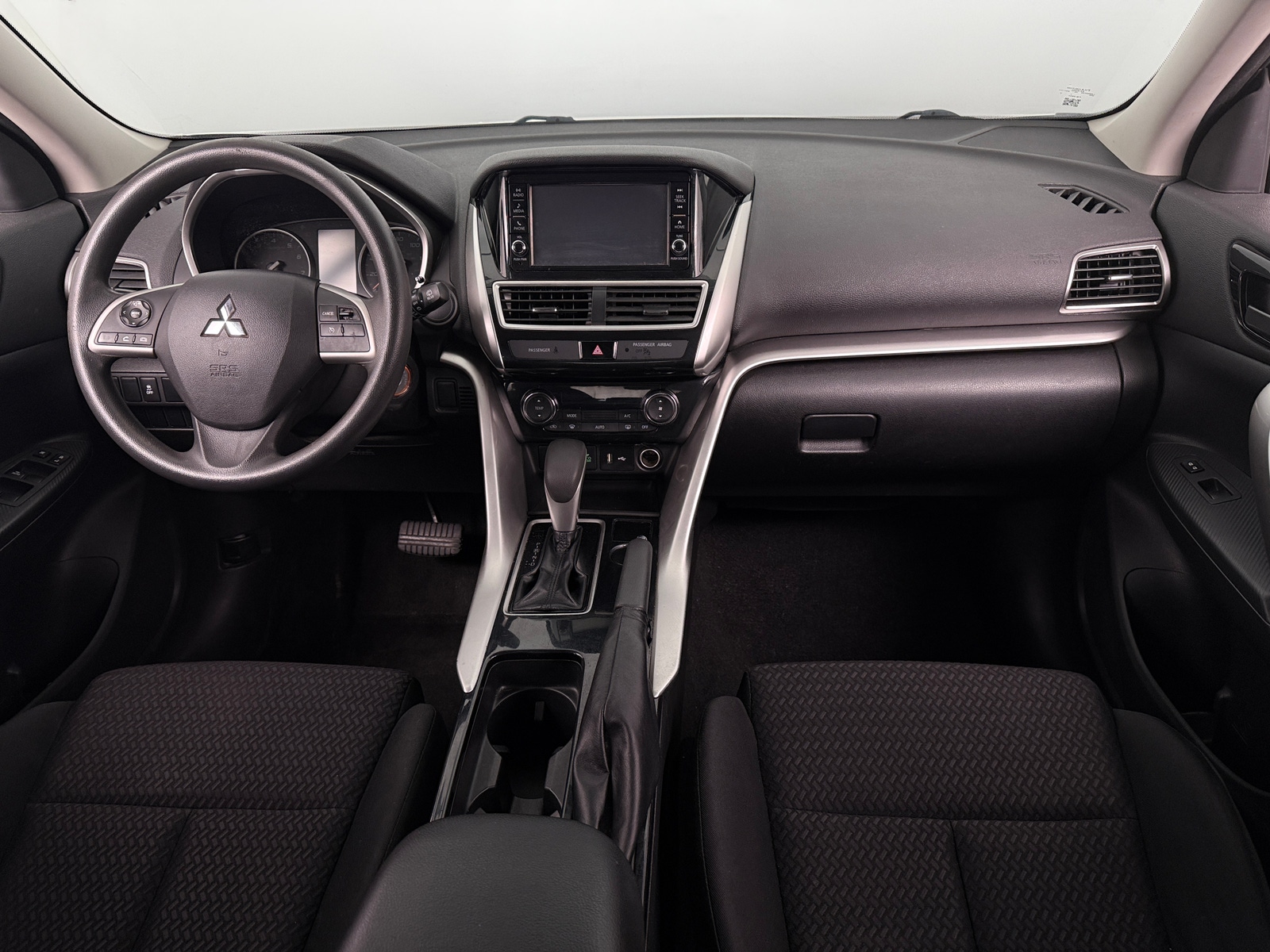 Thumbnail: 2020 Mitsubishi Eclipse Cross - 3