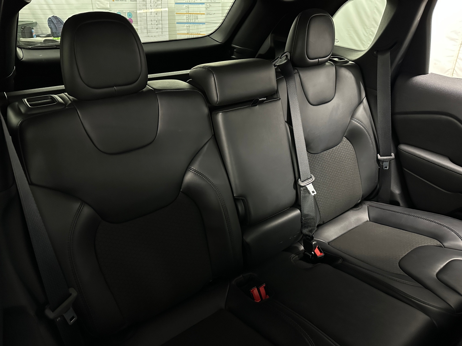 Thumbnail: 2020 Jeep Cherokee - 6