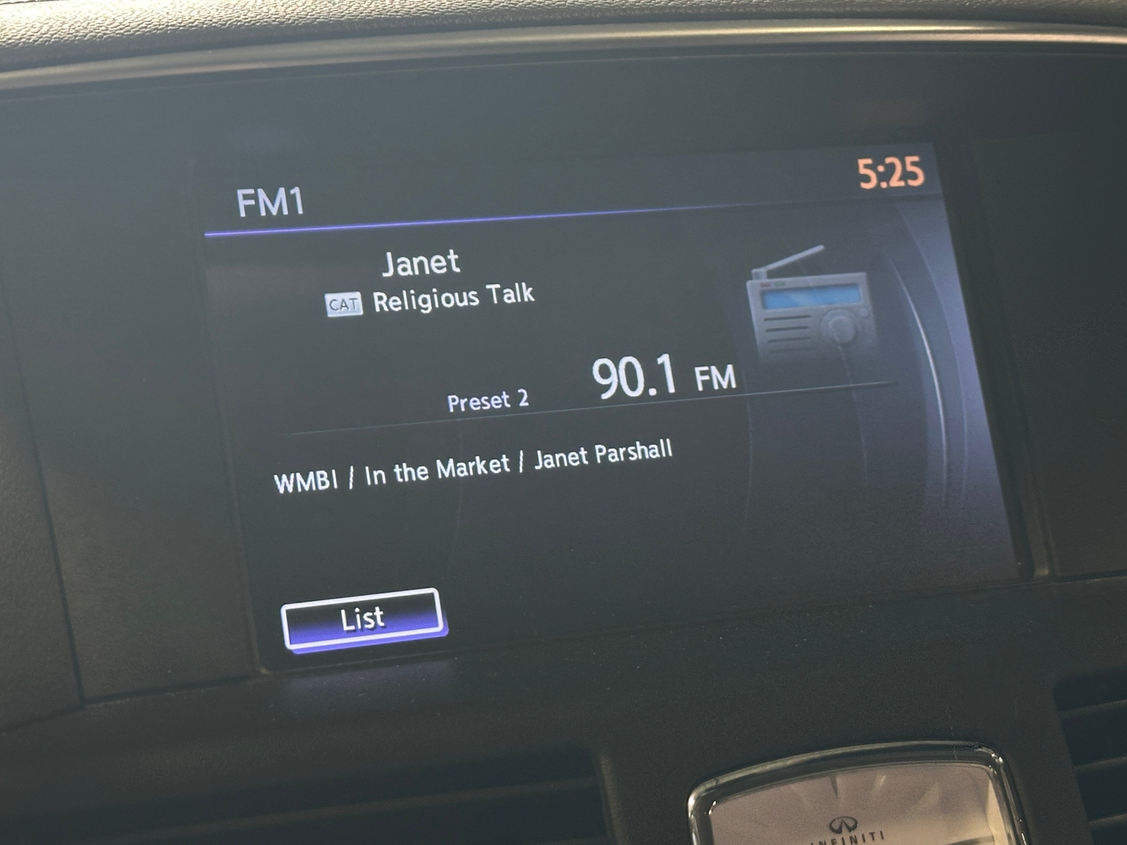 Thumbnail: 2016 INFINITI Q70 - 3