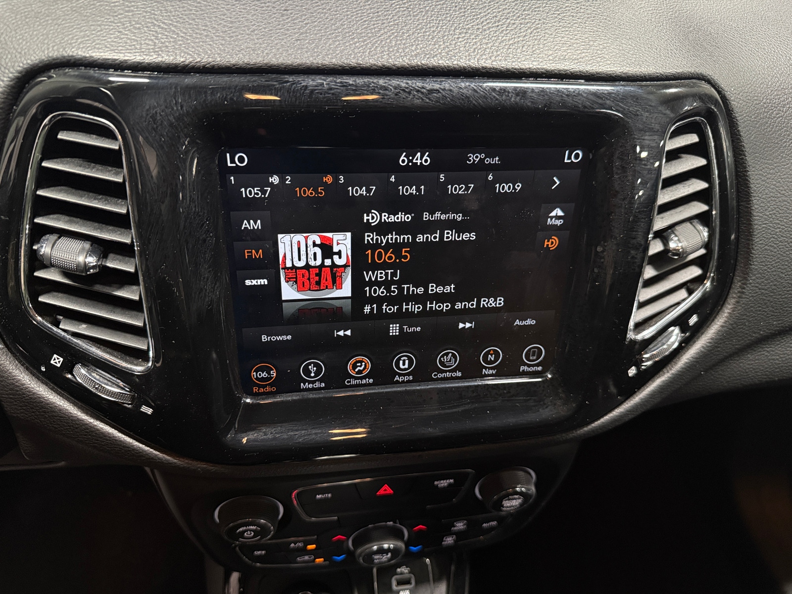 Thumbnail: 2018 Jeep Compass - 3