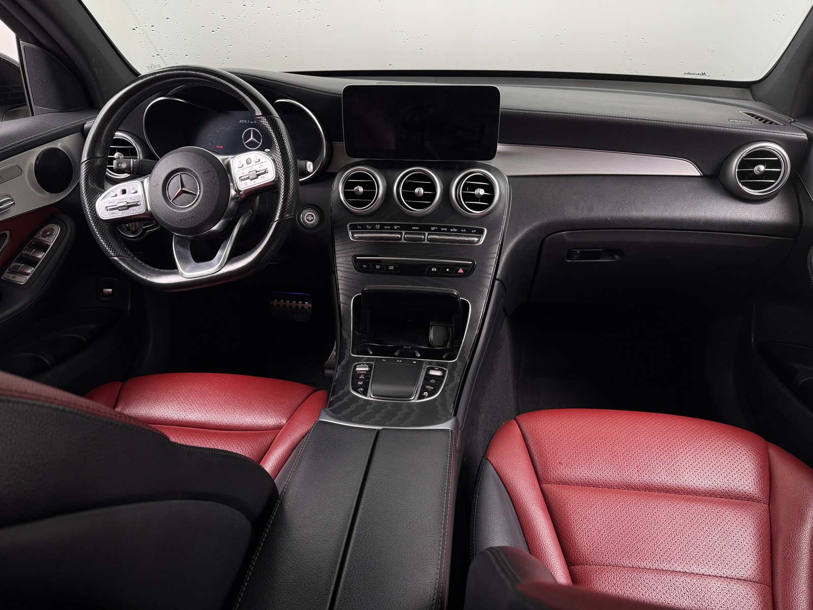 Thumbnail: 2022 Mercedes-Benz GLC - 2