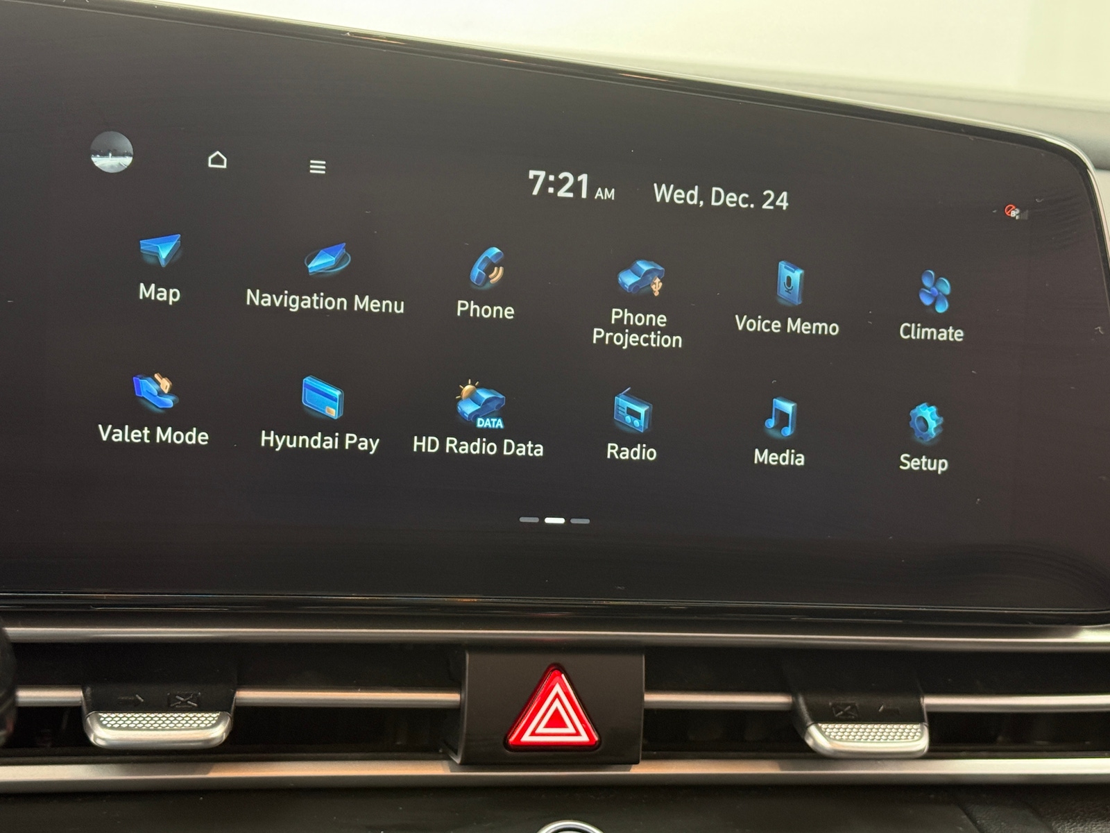 Thumbnail: 2023 Hyundai Elantra - 4