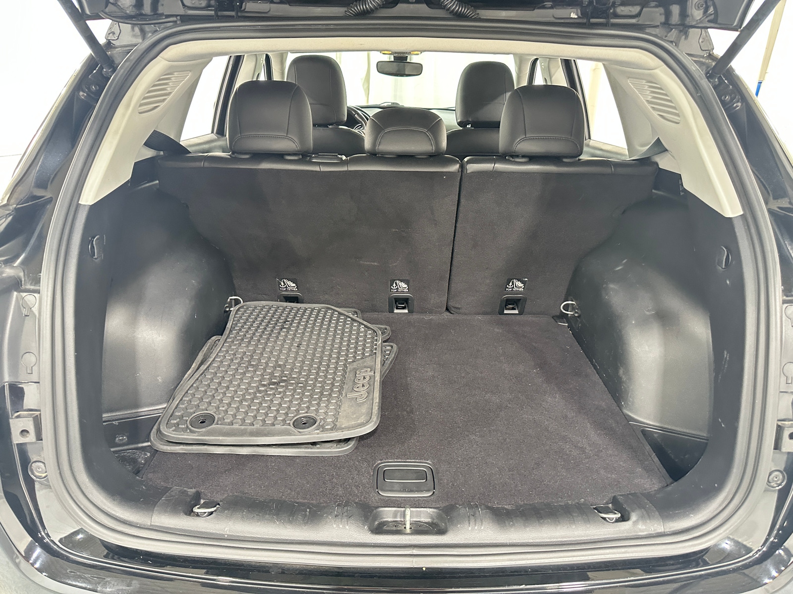 Thumbnail: 2018 Jeep Compass - 7