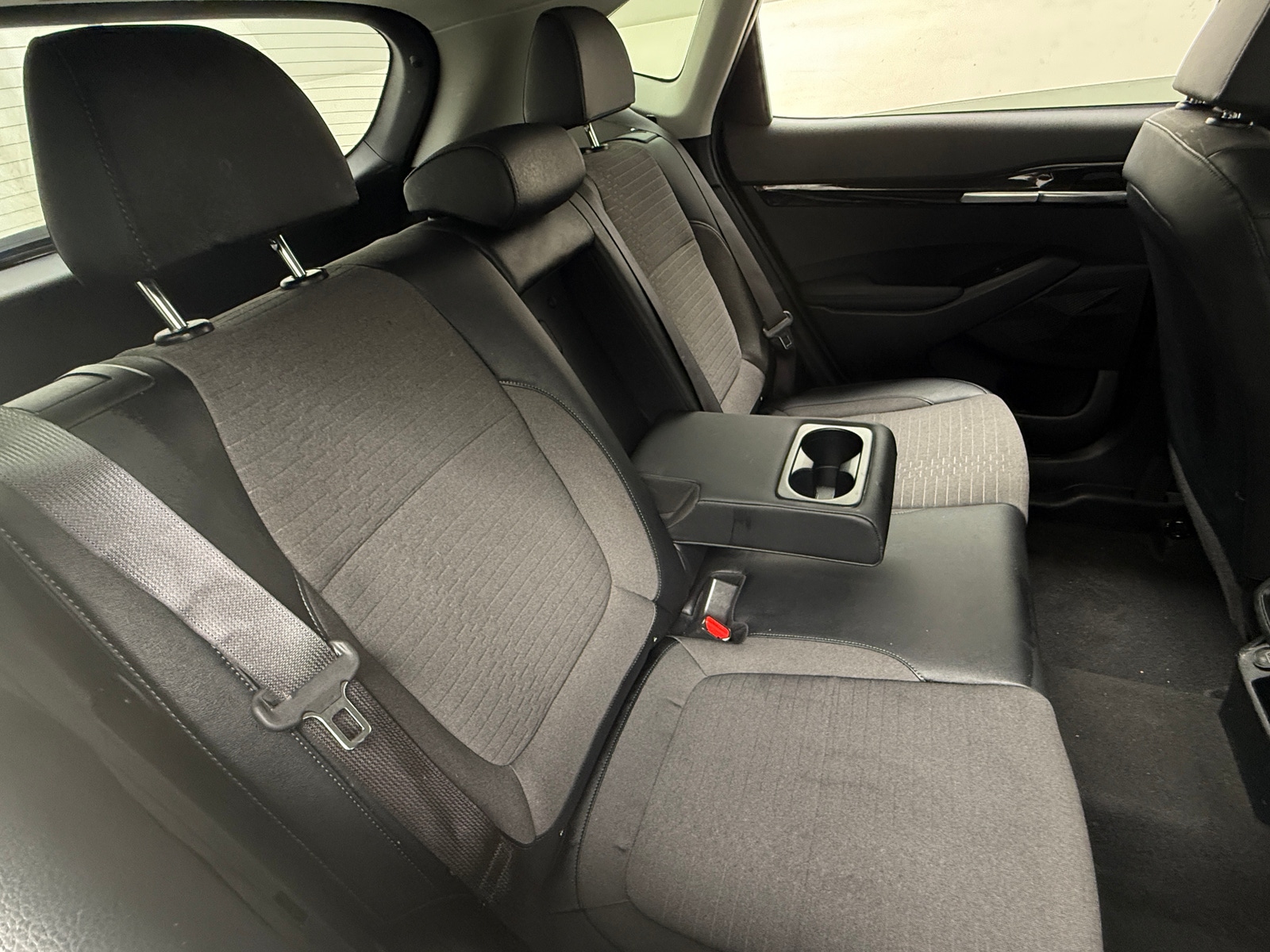 Thumbnail: 2022 Kia Seltos - 6