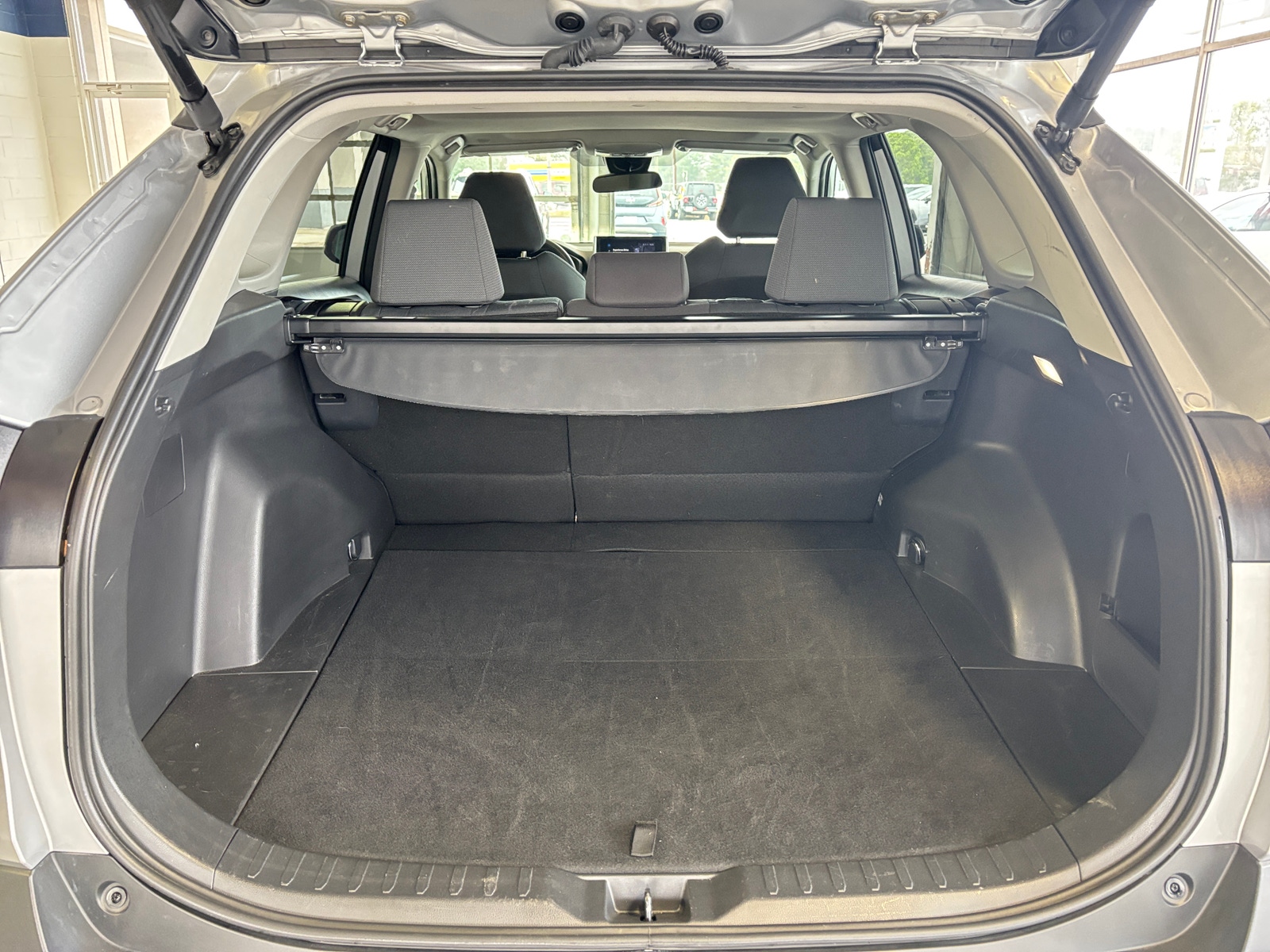 Thumbnail: 2025 Toyota RAV4 - 6