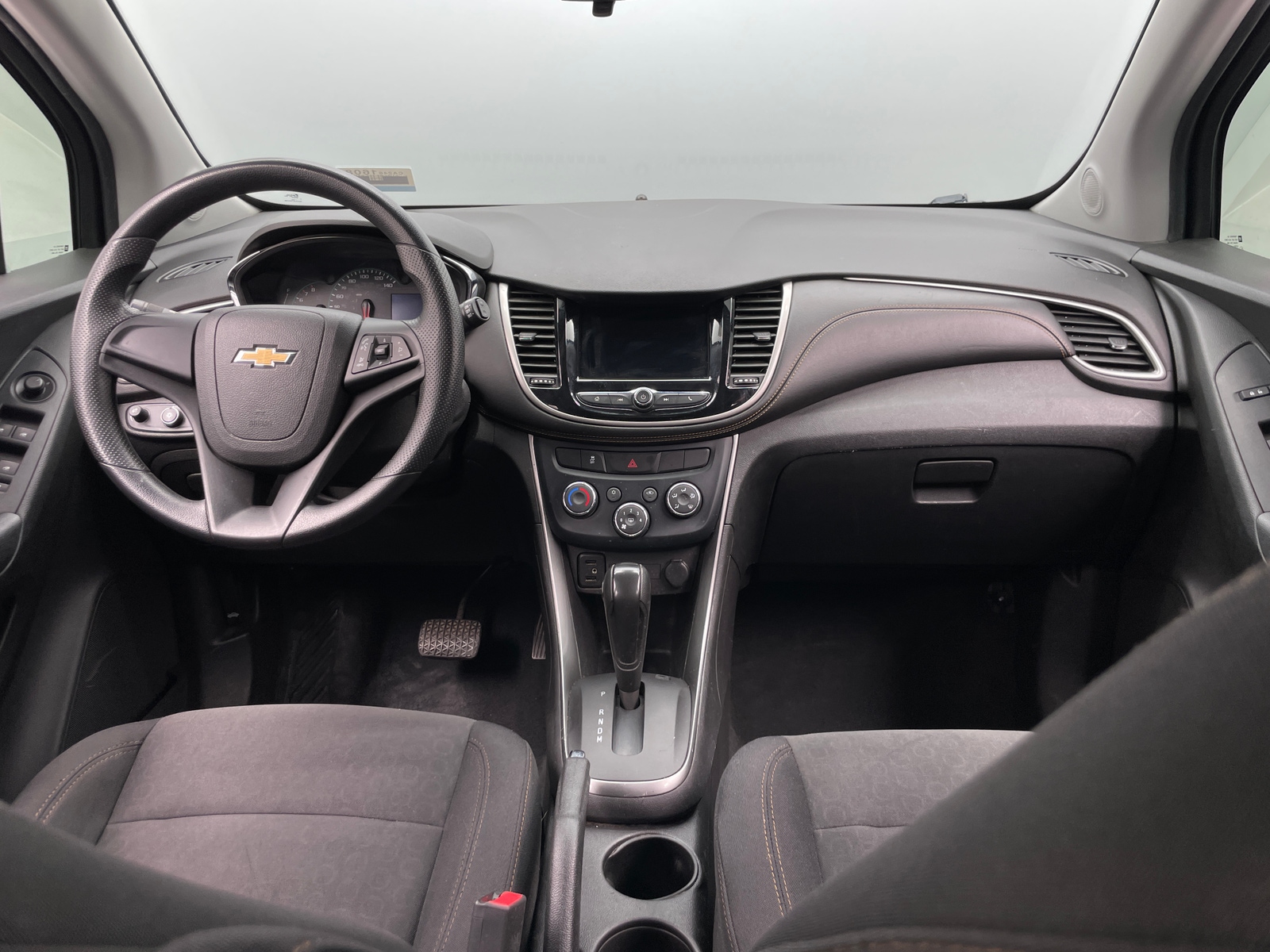 Thumbnail: 2018 Chevrolet Trax - 3