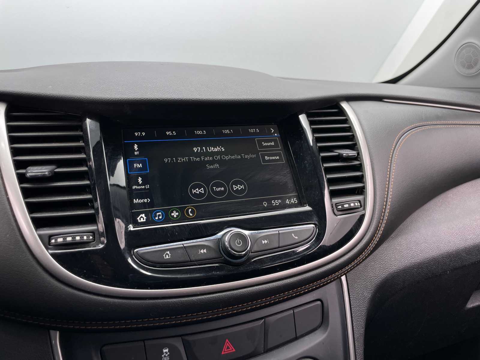 Thumbnail: 2018 Chevrolet Trax - 4