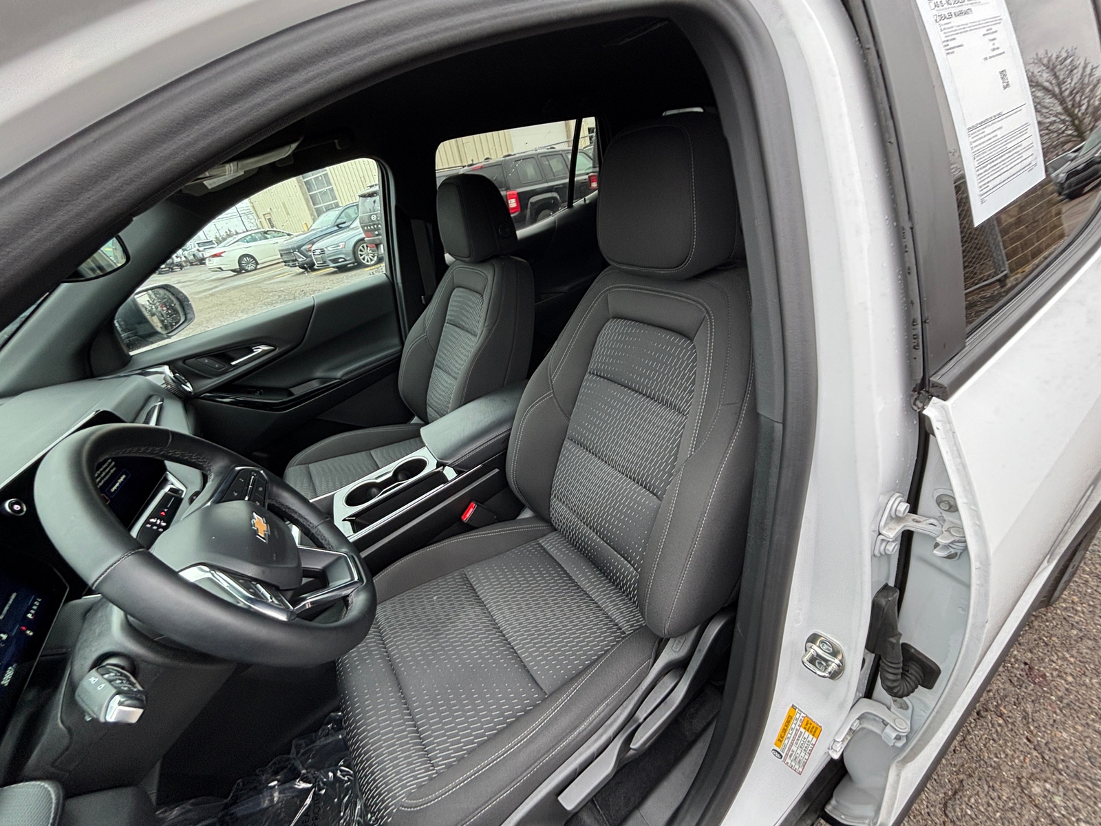 Thumbnail: 2025 Chevrolet Equinox - 2