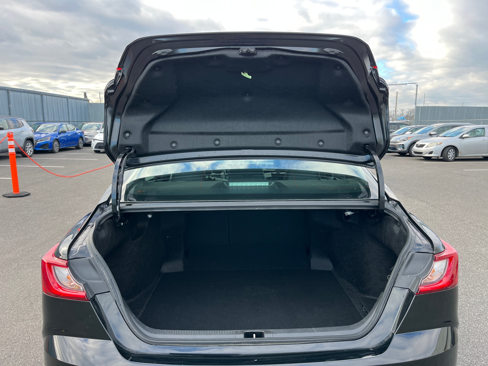 Thumbnail: 2025 Toyota Camry - 6