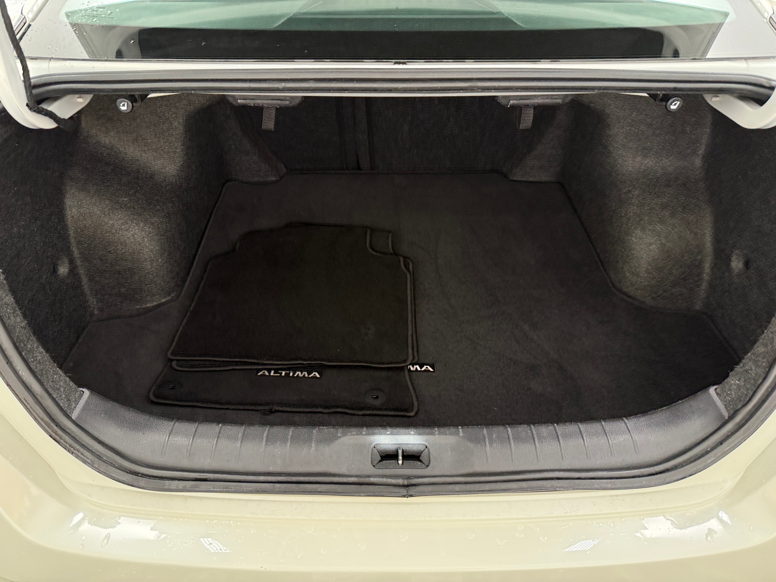 Thumbnail: 2024 Nissan Altima - 7