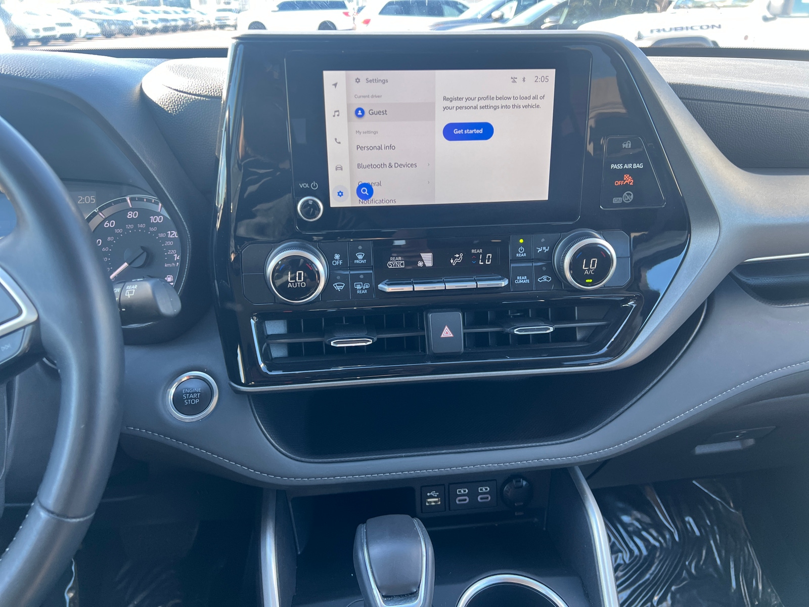 Thumbnail: 2025 Toyota Highlander - 4